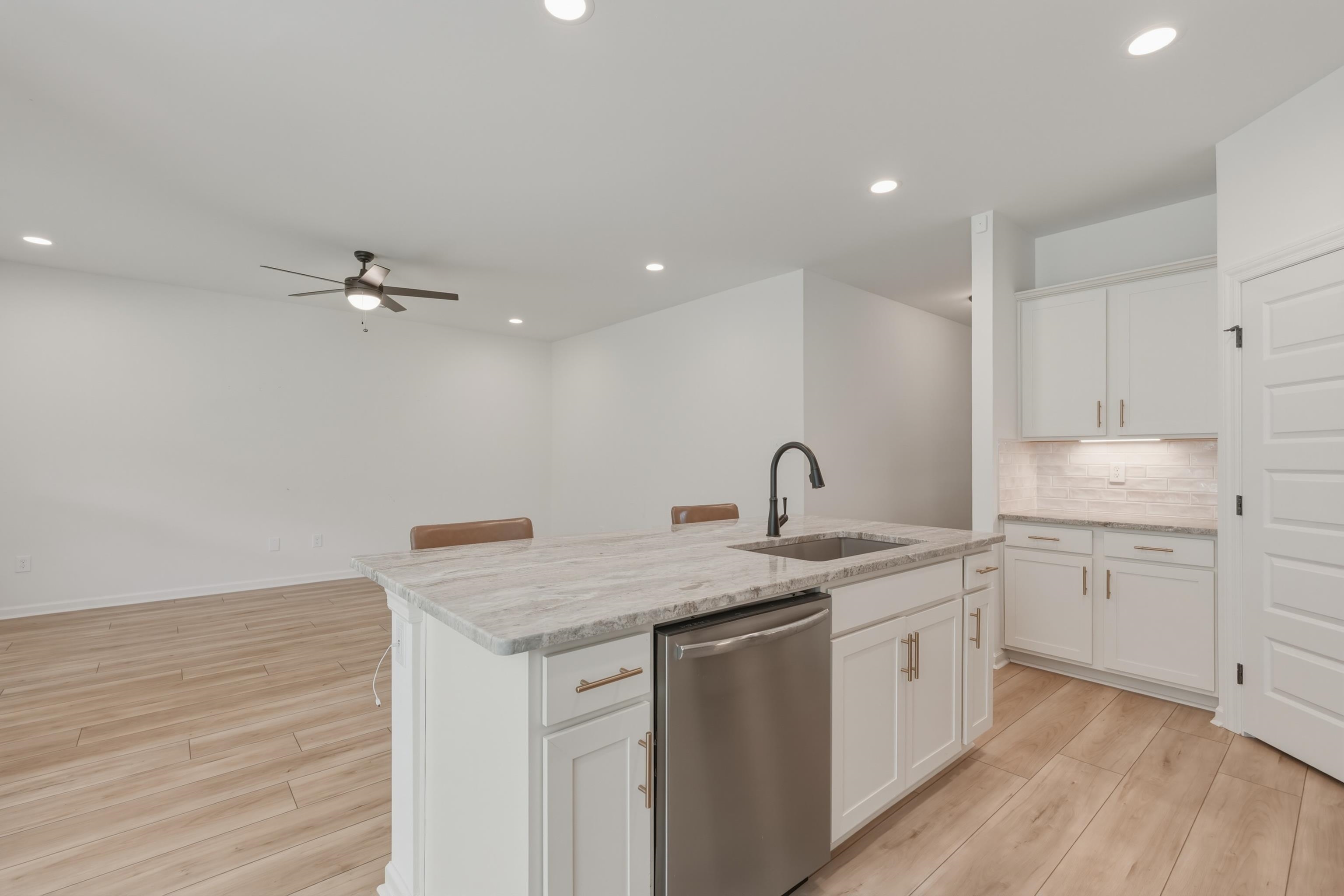 16629 Ted Childs Dr, Athens, AL 35613 — photo 10