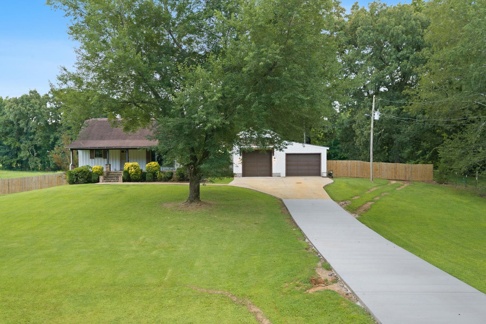 2930 Keller Quarry Rd, Tuscumbia, AL 35674 — photo 2