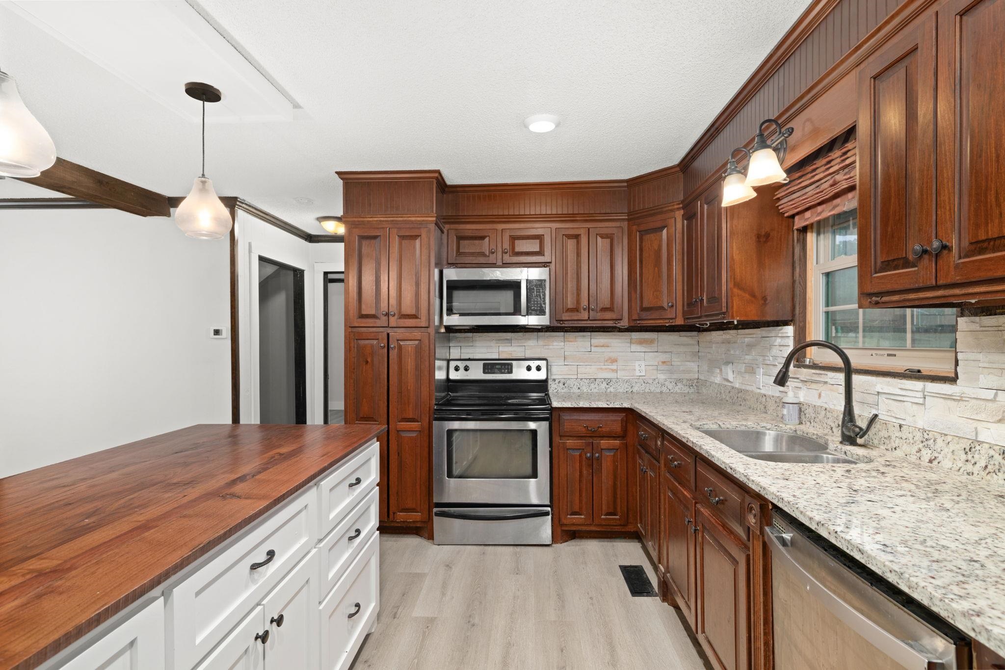 2930 Keller Quarry Rd, Tuscumbia, AL 35674 — photo 10