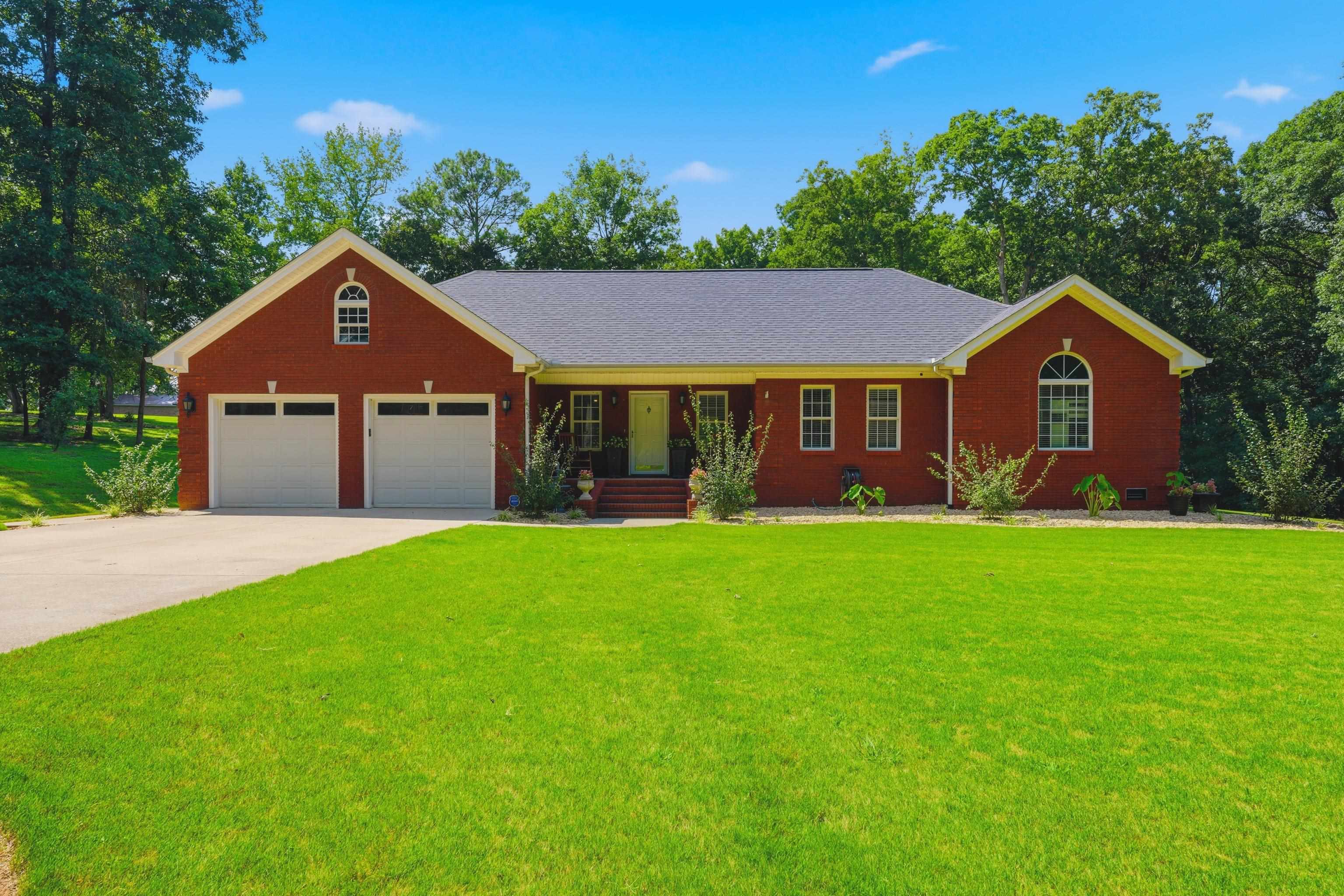 3399 Clark Ln, Tuscumbia, AL 35674 — photo 1