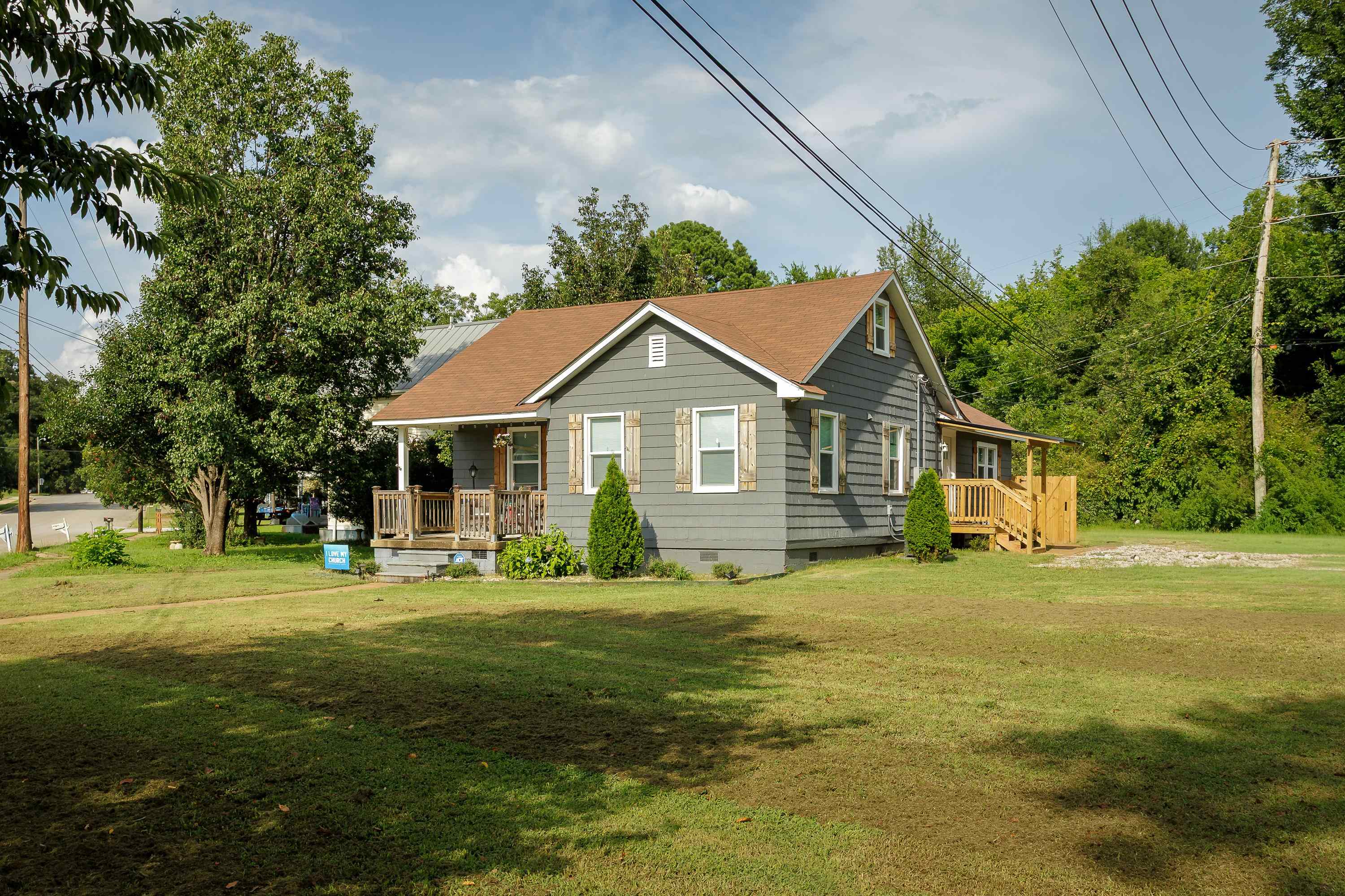 400 Broadway St, Sheffield, AL 35660 — photo 2