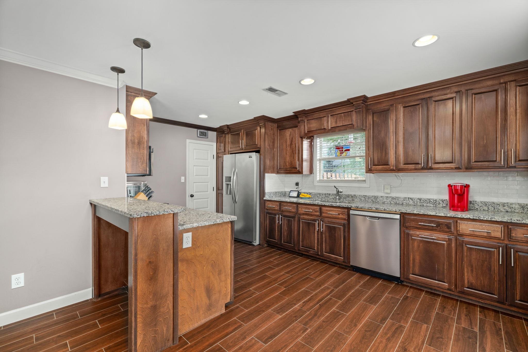 701 Hickory Ave, Muscle Shoals, AL 35661 — photo 8