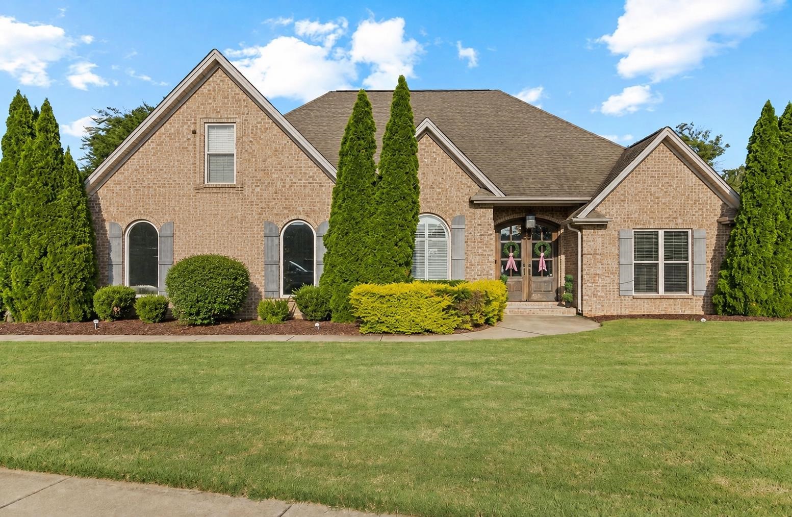 106 Magnolia Dr, Muscle Shoals, AL 35661 — photo 1