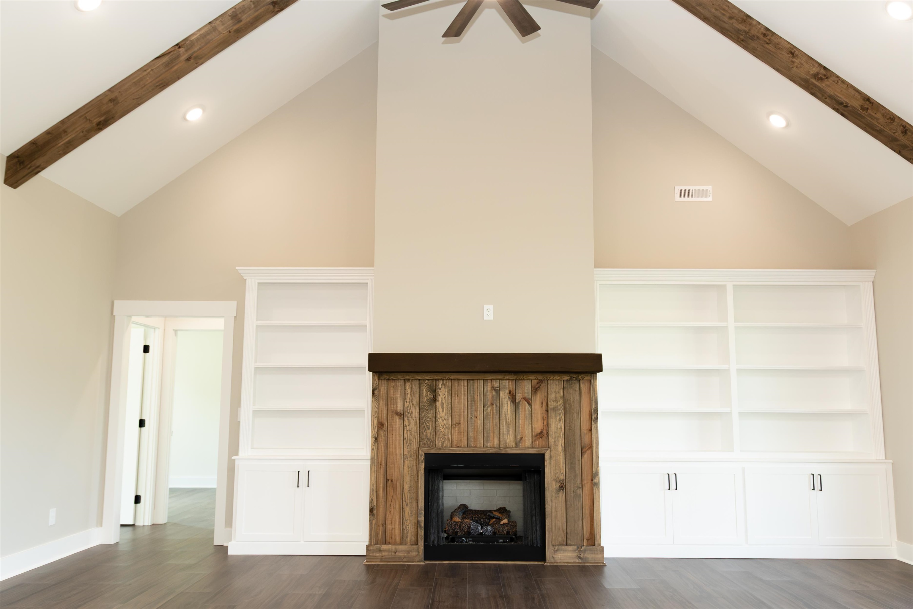 195 Rockwood Dr, Tuscumbia, AL 35674 — photo 3