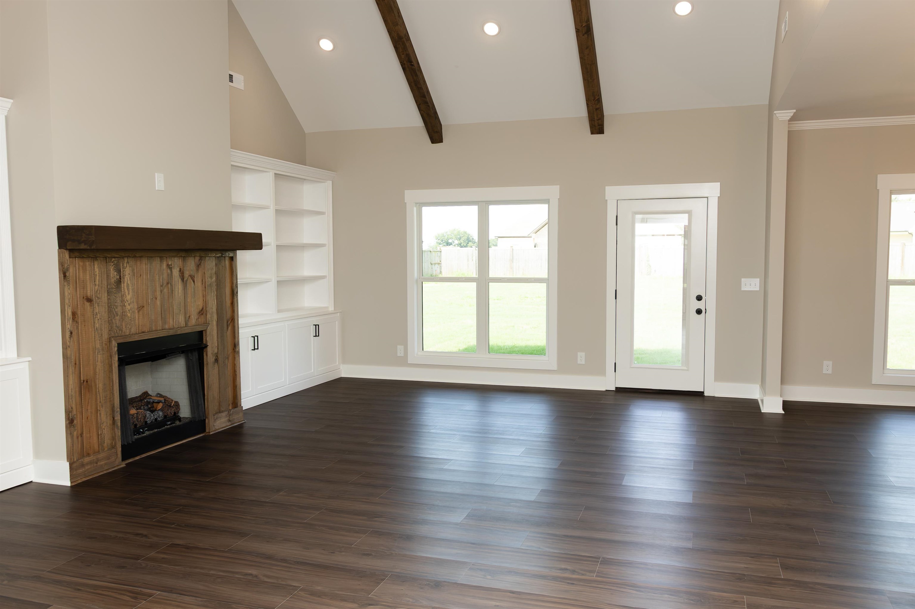 195 Rockwood Dr, Tuscumbia, AL 35674 — photo 4