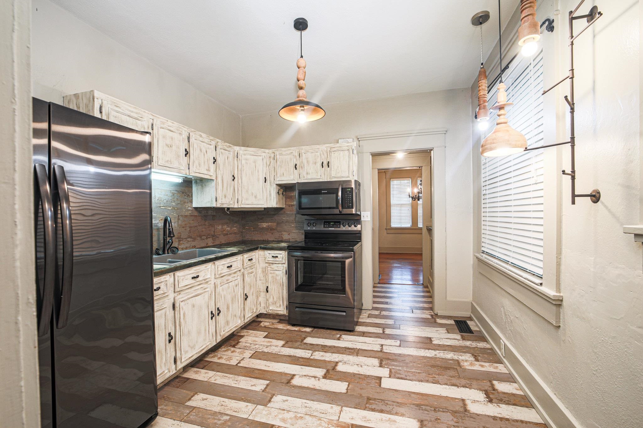 400 Watts Bar St, Sheffield, AL 35660 — photo 12