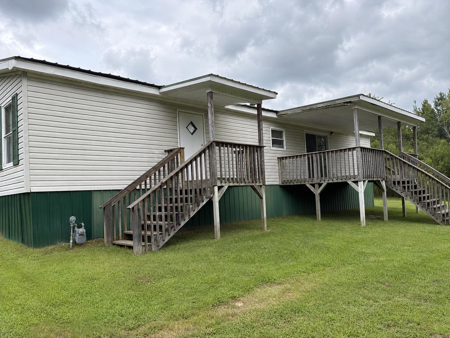 210 Smith St, Phil Campbell, AL 35581 — photo 2