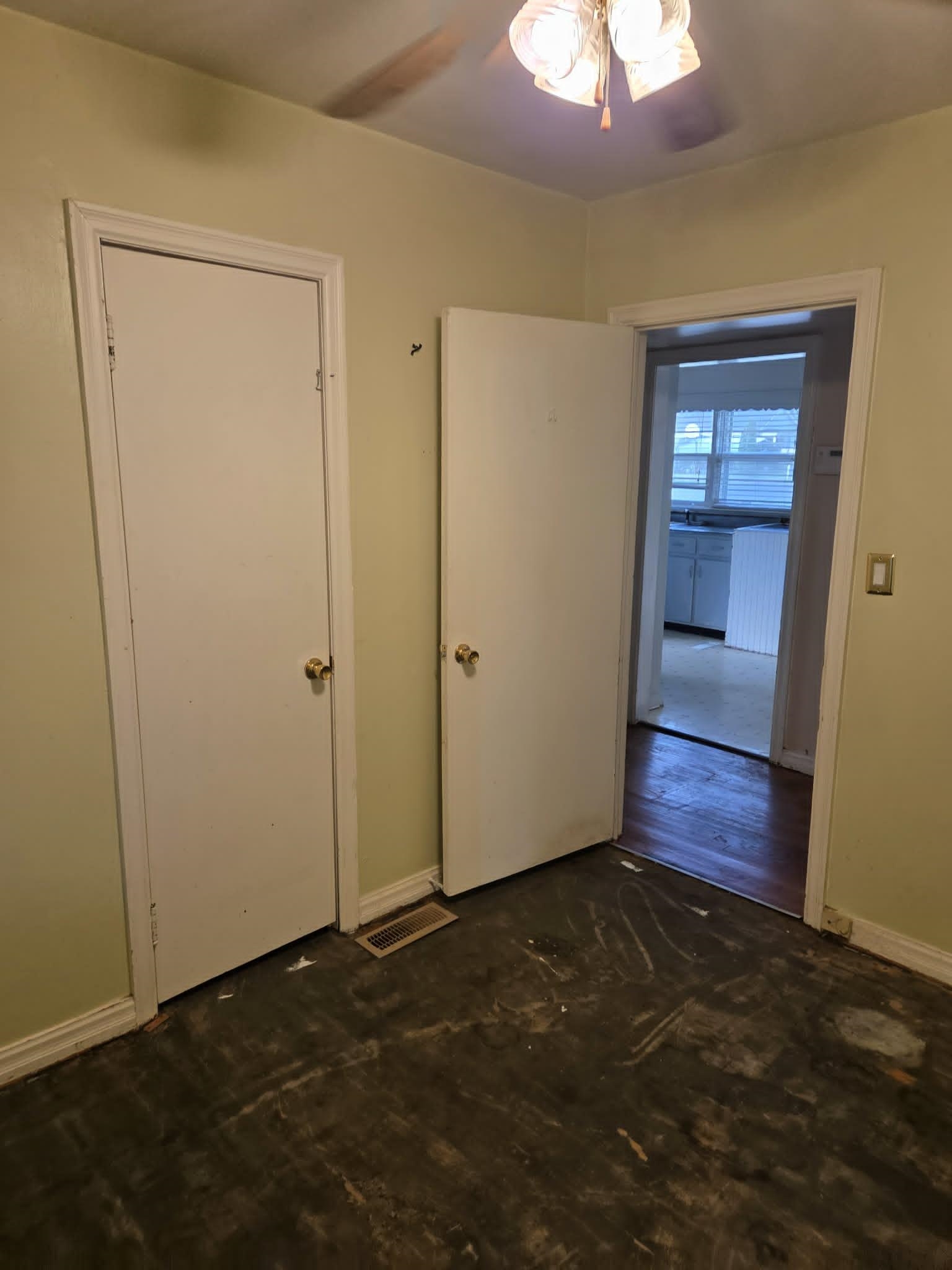 1111 W 11th St, Sheffield, AL 35660 — photo 5