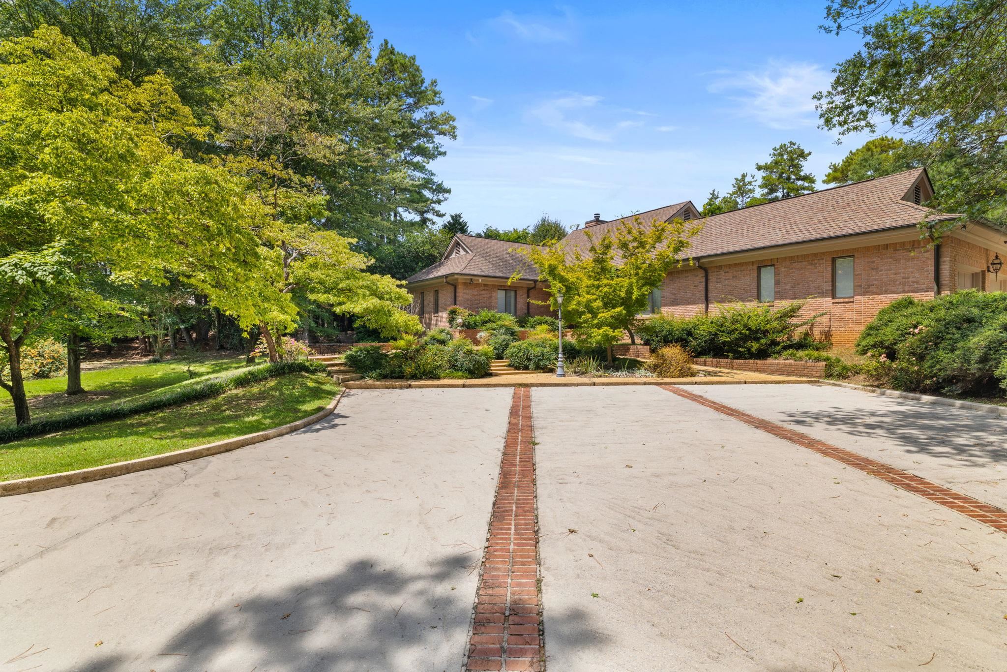 205 NW 10th Ave, Red Bay, AL 35582 — photo 1