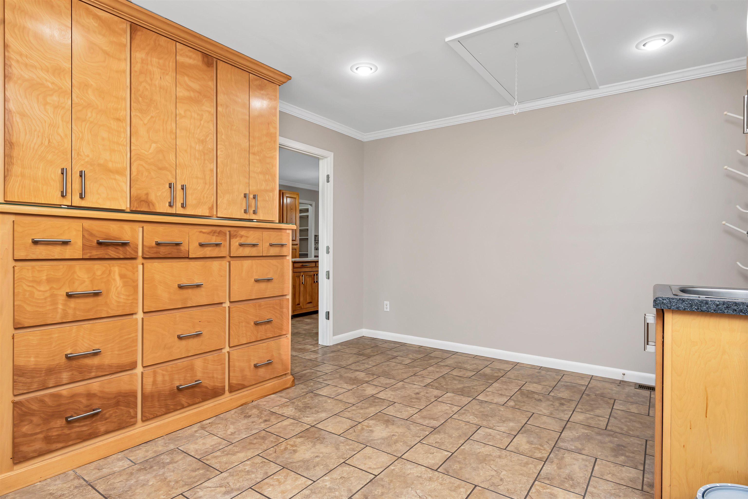 908 Davison Ave, Muscle Shoals, AL 35661 — photo 3