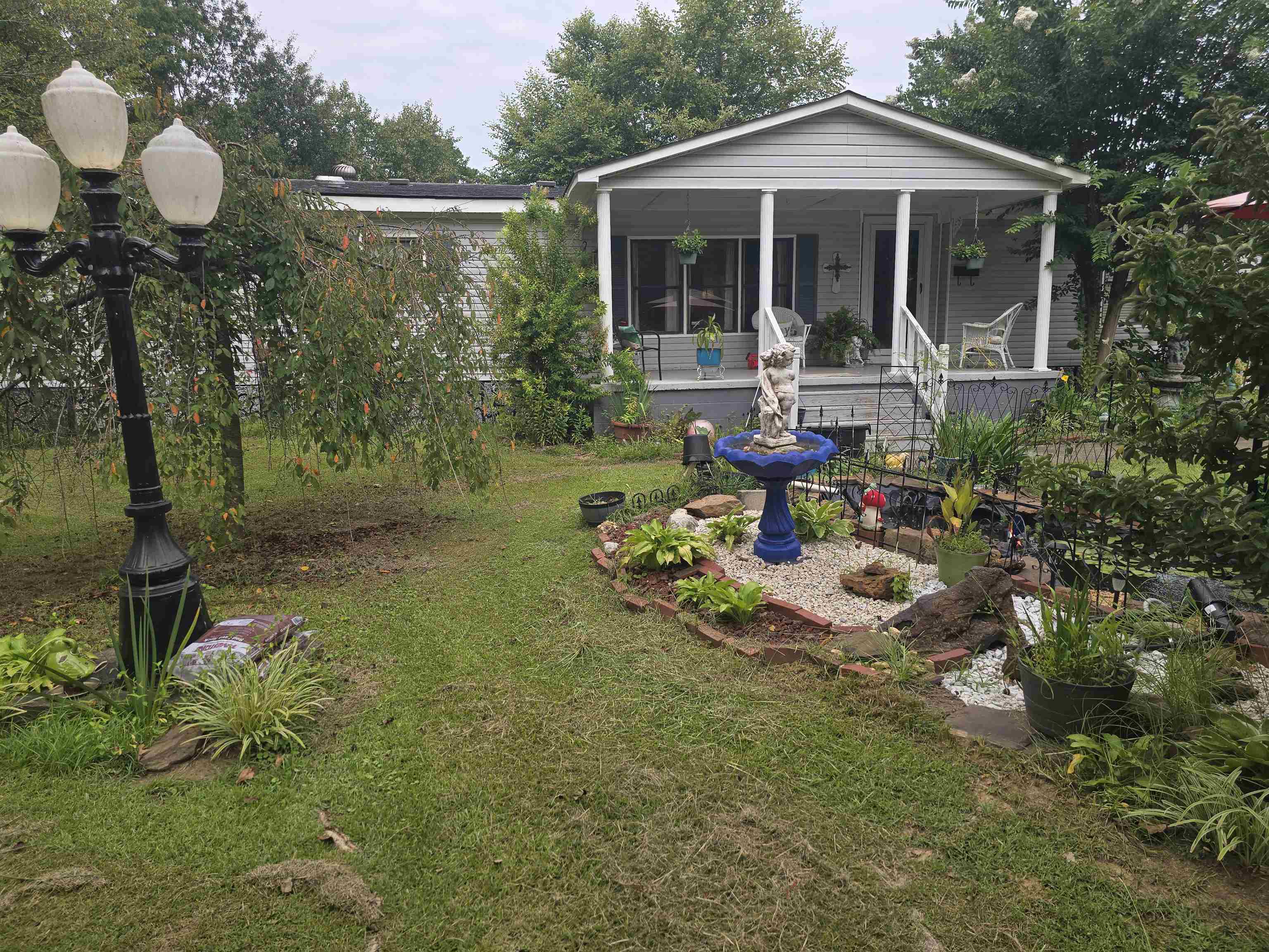 283 Boyett Dr, Hamilton, AL 35570 — photo 1