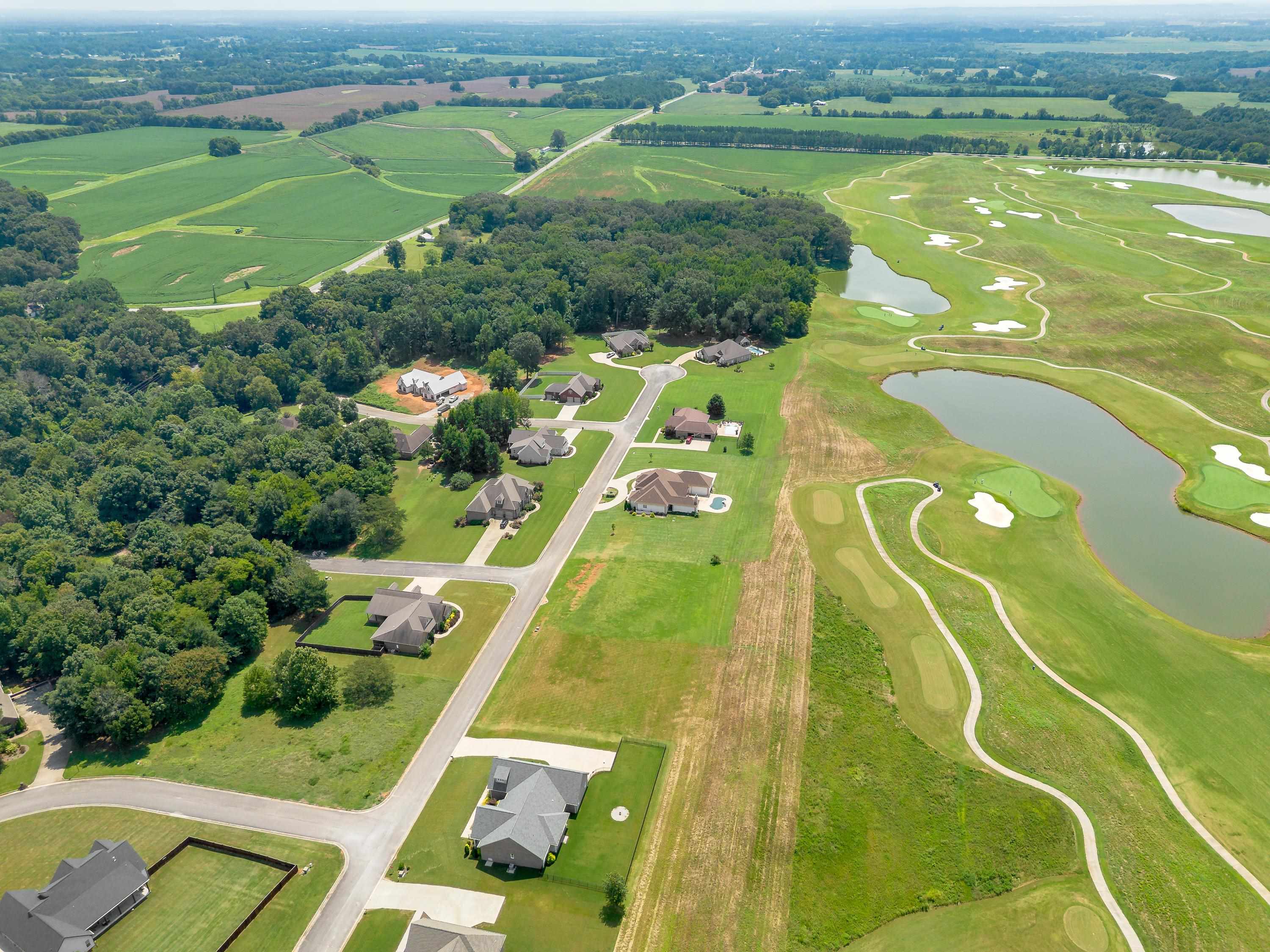 655 Golf Trail Rdg, Muscle Shoals, AL 35661 — photo 5
