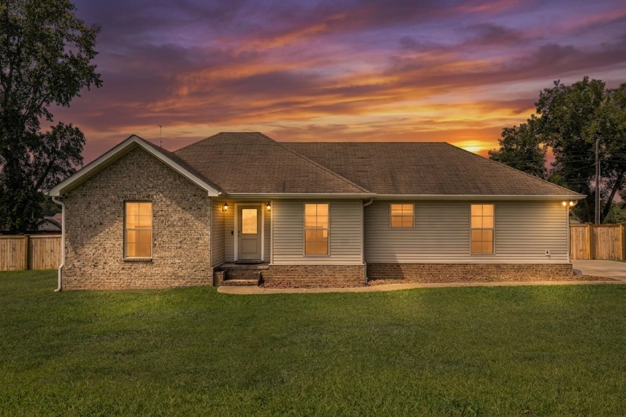204 James St, Muscle Shoals, AL 35661 — photo 1