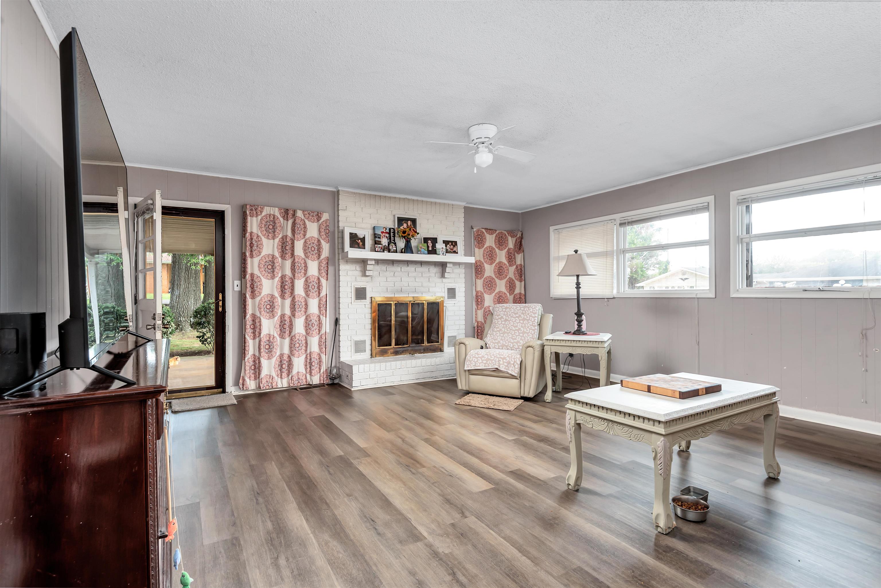 821 Buena Vista Ave, Muscle Shoals, AL 35661 — photo 3