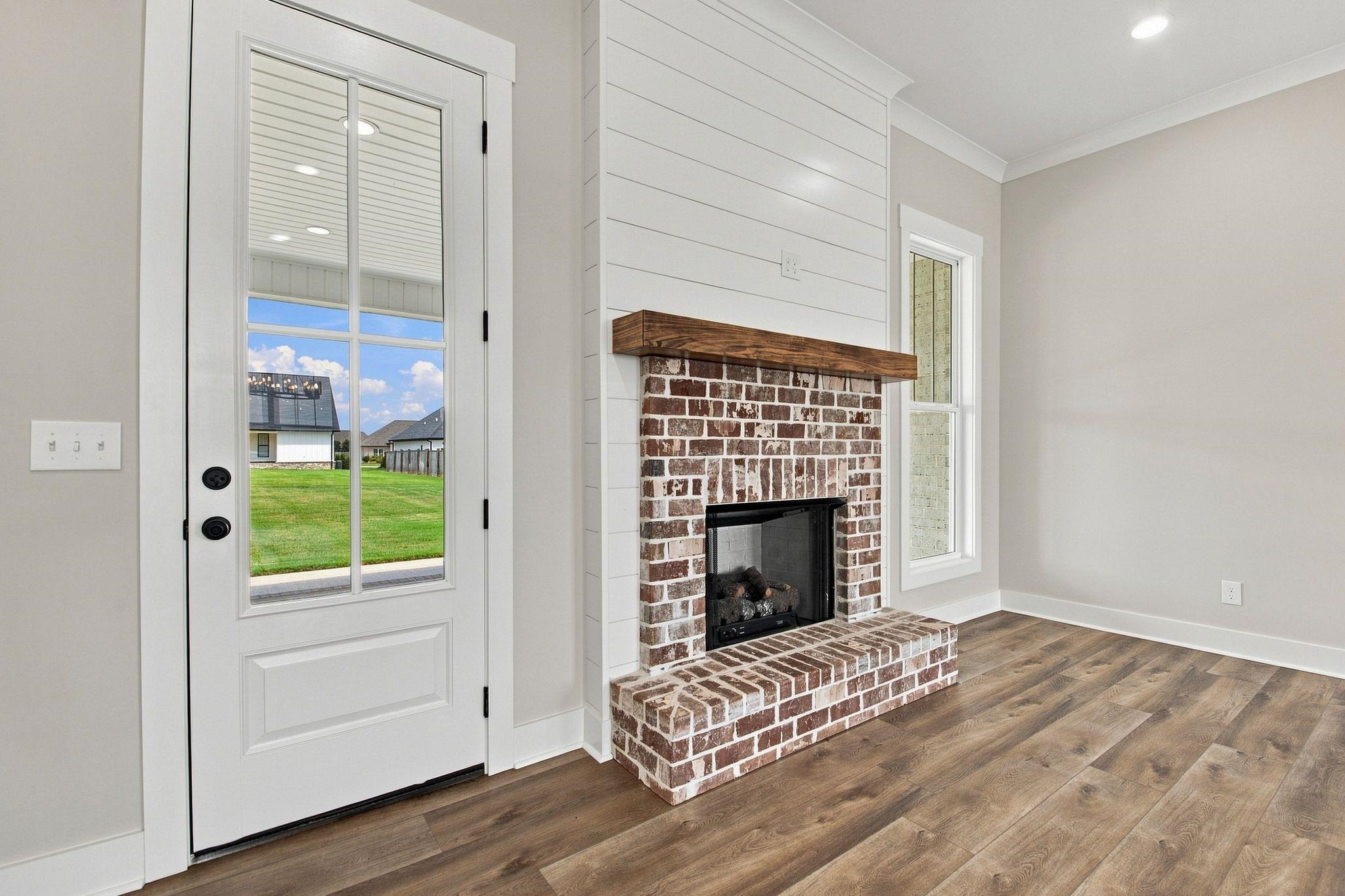 135 Grove Landing Dr, Tuscumbia, AL 35674 — photo 12