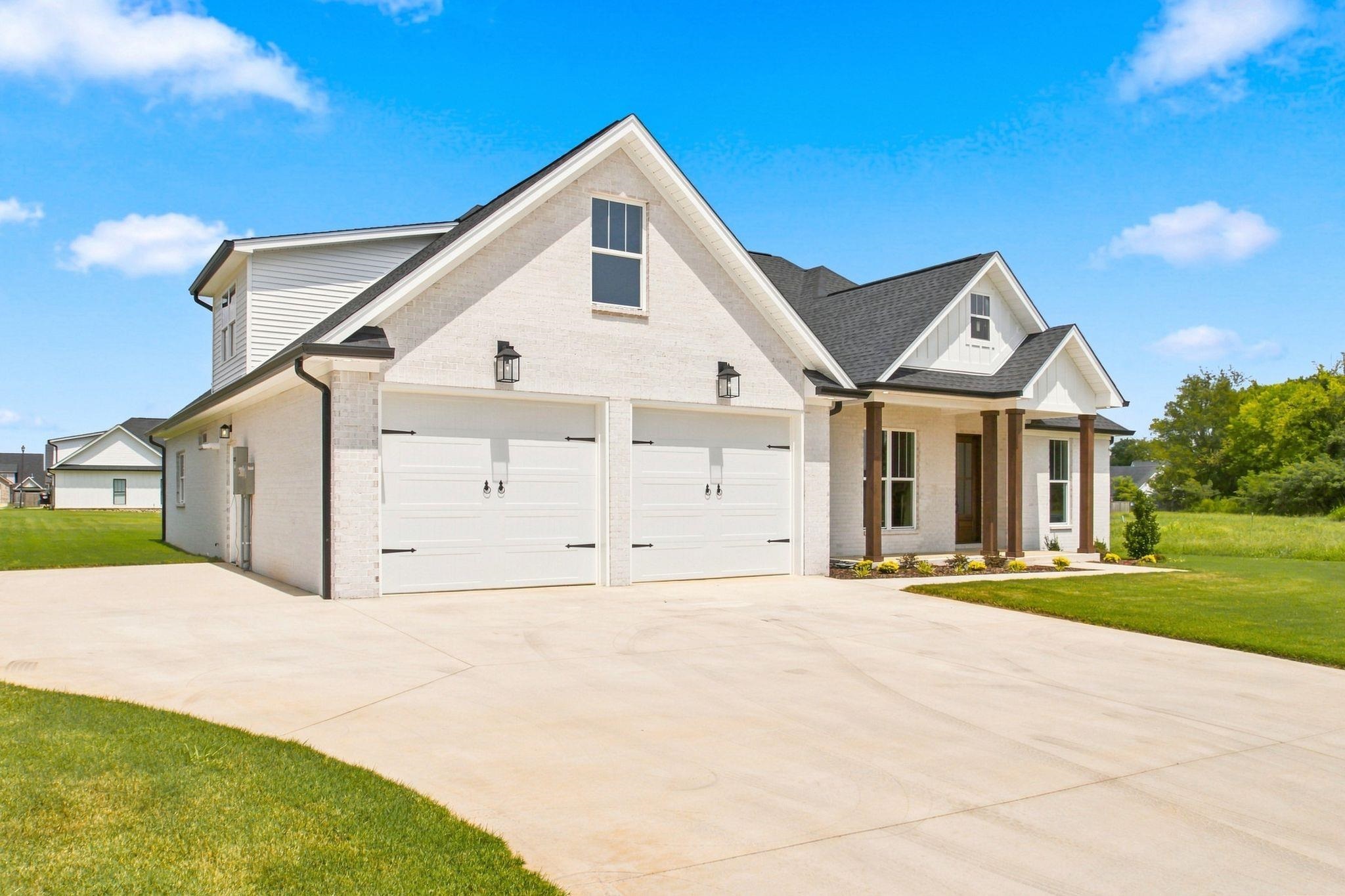 135 Grove Landing Dr, Tuscumbia, AL 35674 — photo 3
