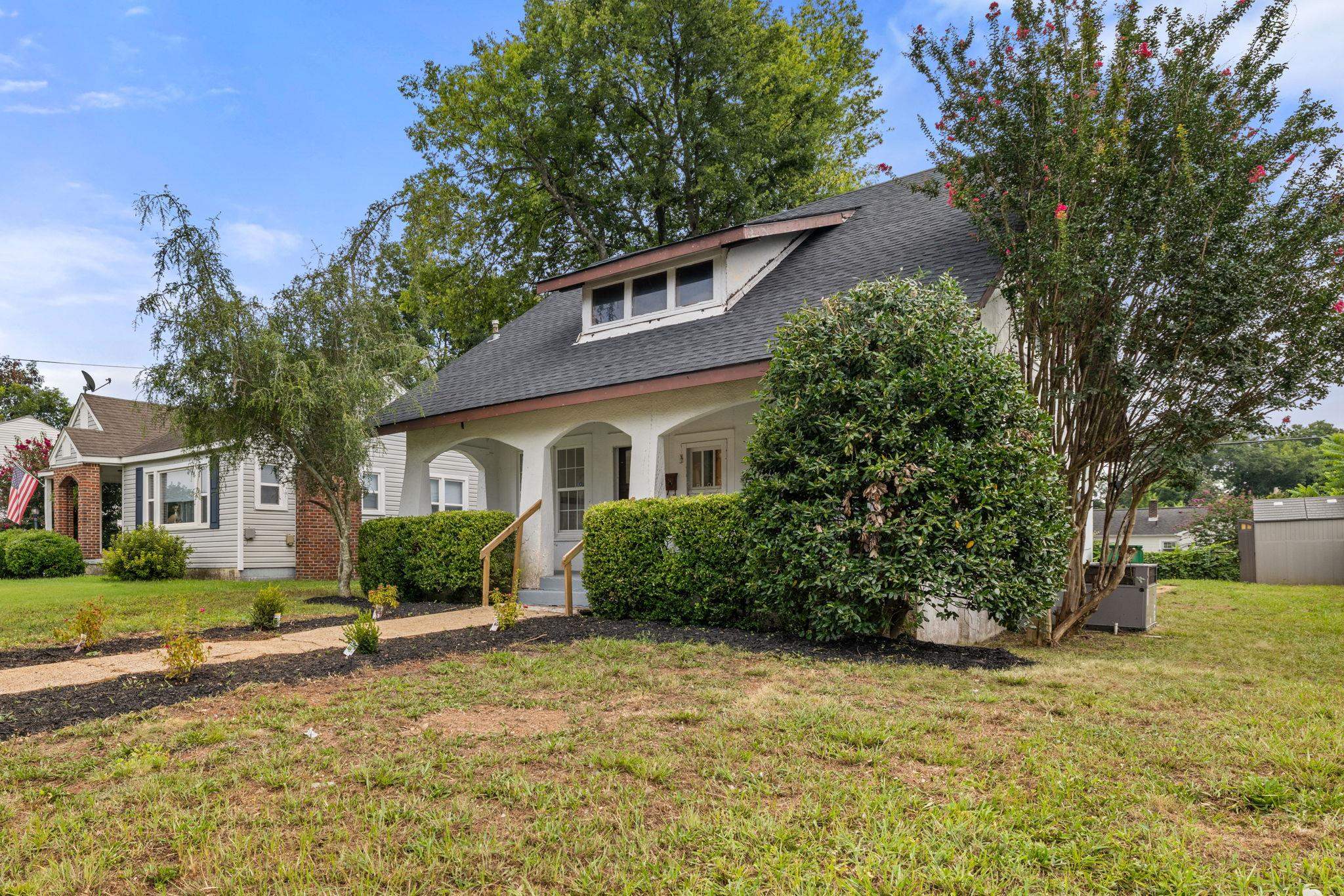 1008 E 1st St, Tuscumbia, AL 35674 — photo 3