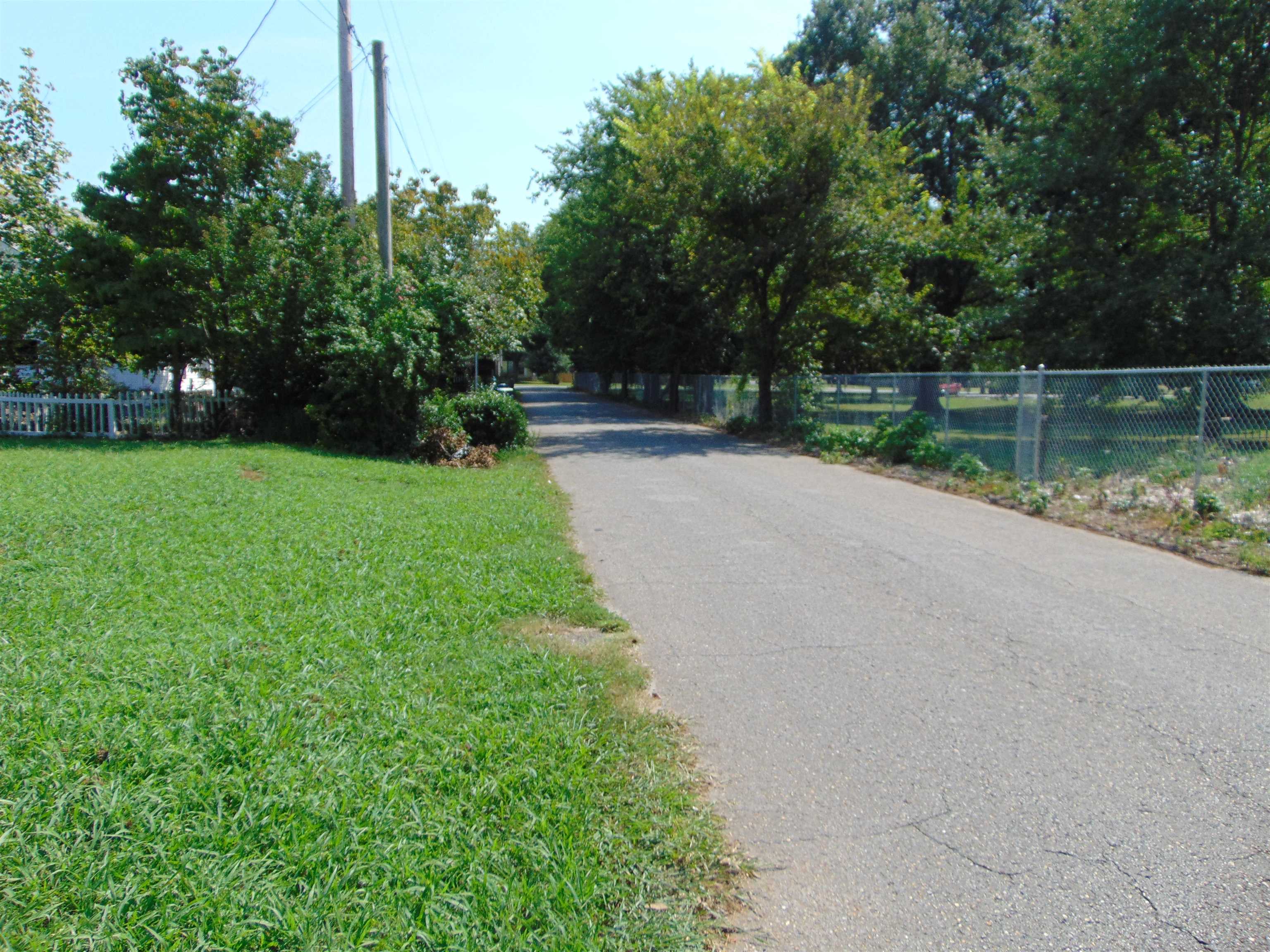 604 Keller Ln, Tuscumbia, AL 35674 — photo 3