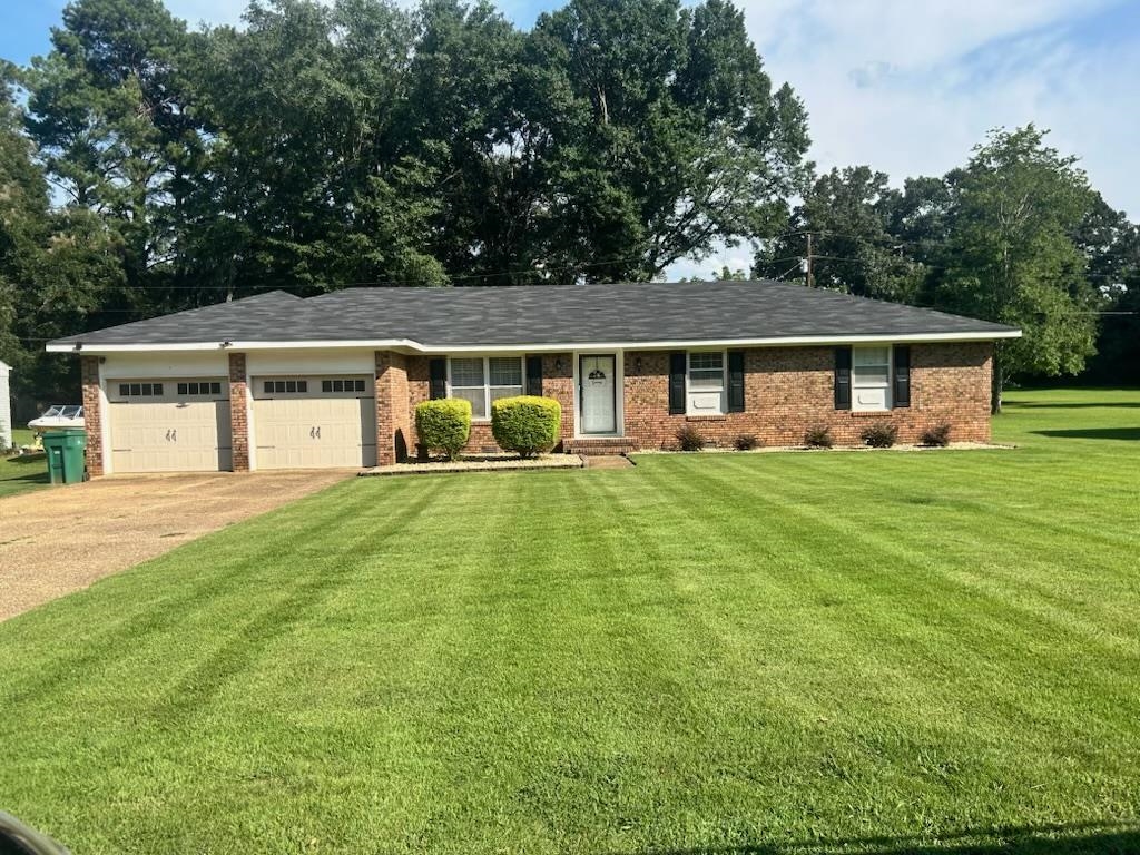237 Meadowhill Rd, Sheffield, AL 35660 — photo 1