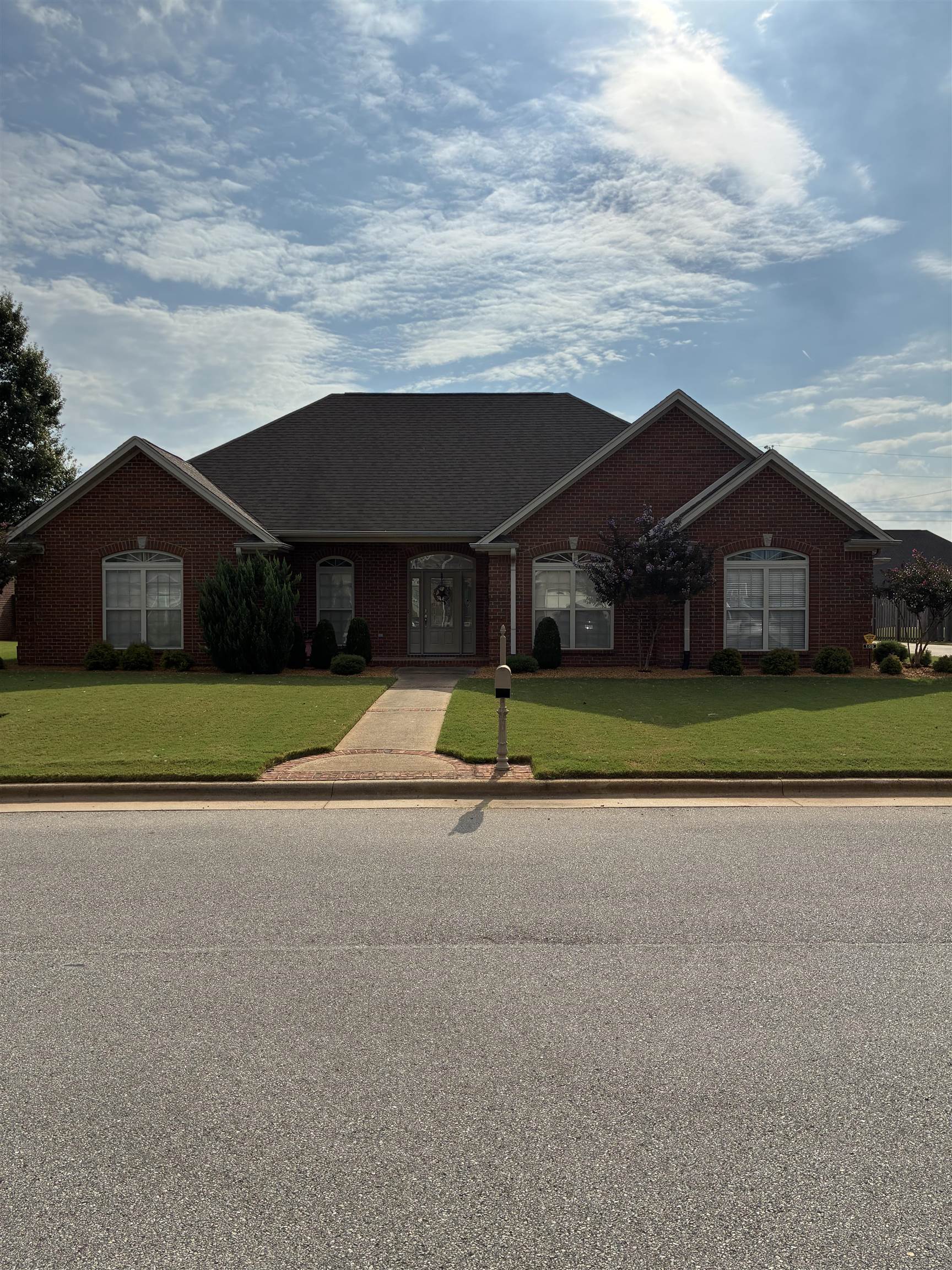 109 Chappell Rd, Muscle Shoals, AL 35661 — photo 1