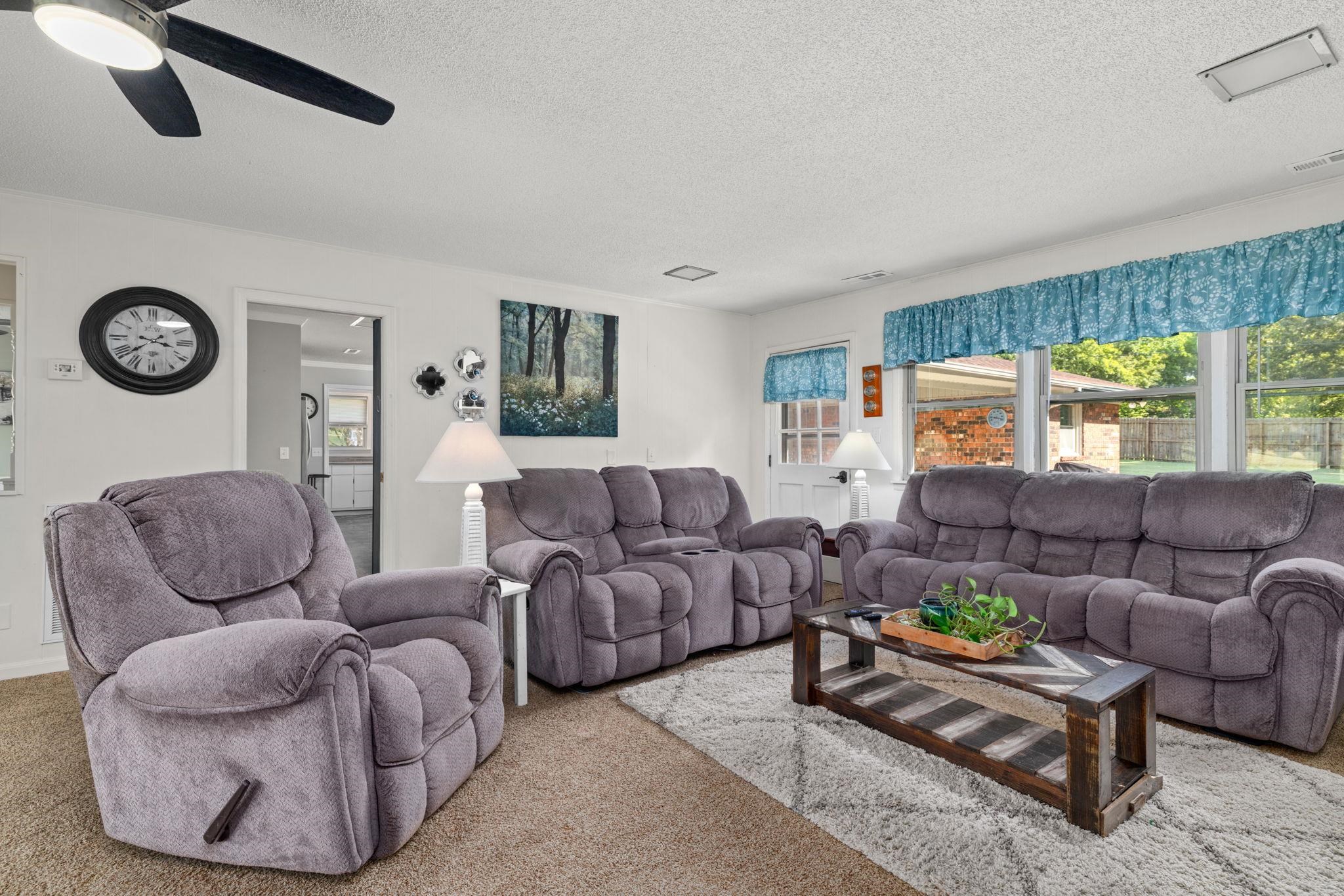 728 Rose St, Rogersville, AL 35652 — photo 5