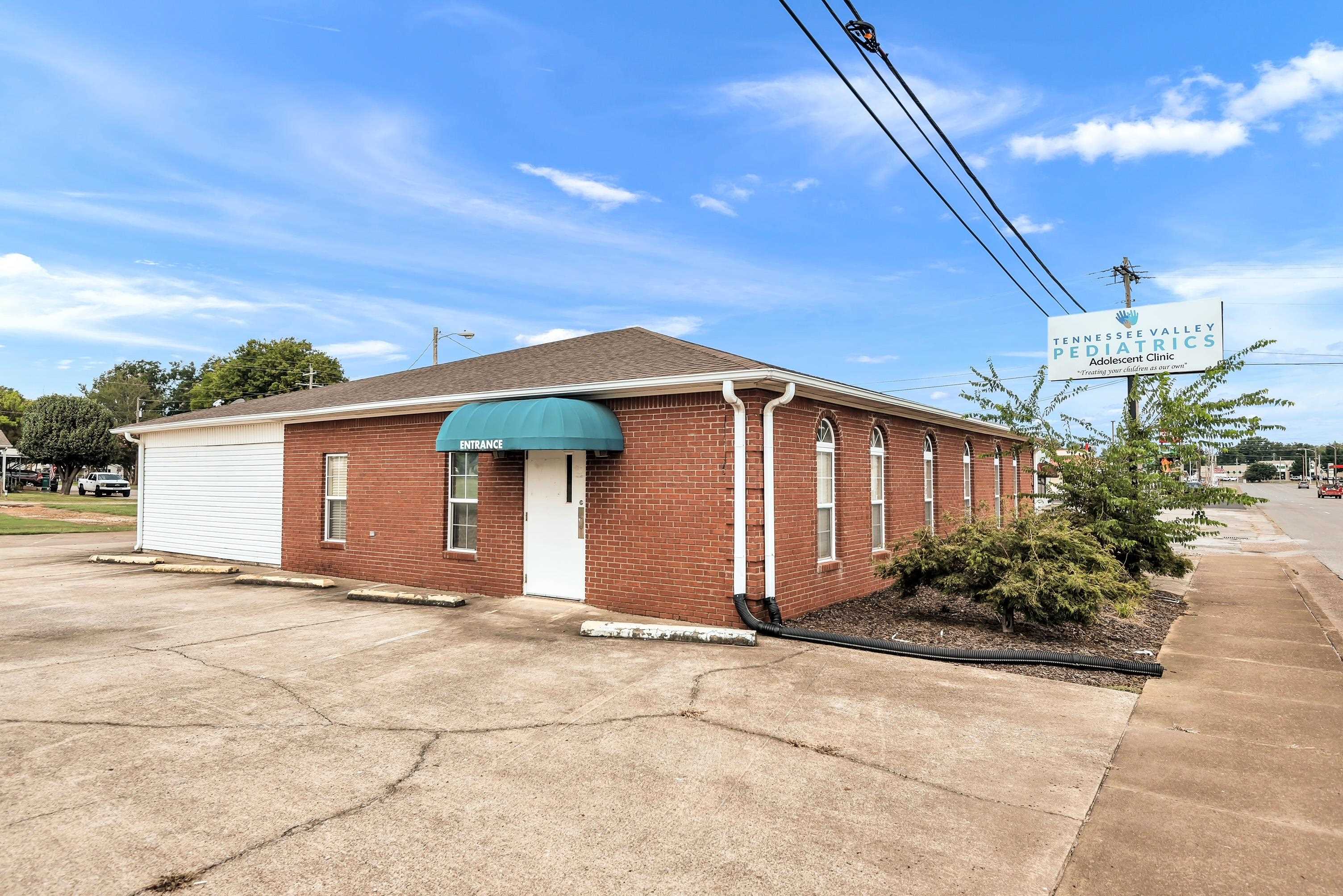 1111 S Jackson Hwy, Sheffield, AL 35660 — photo 1