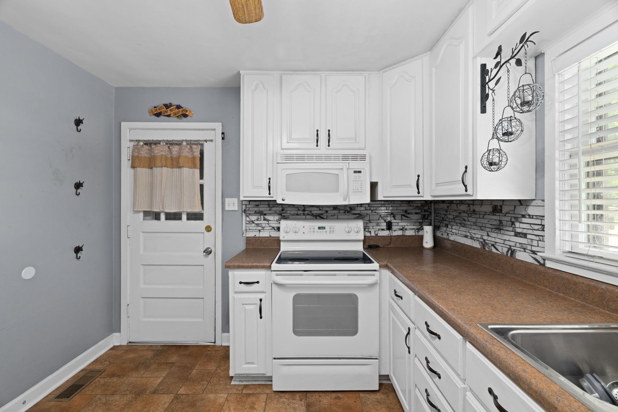 3109 E 18th Ave, Sheffield, AL 35660 — photo 11