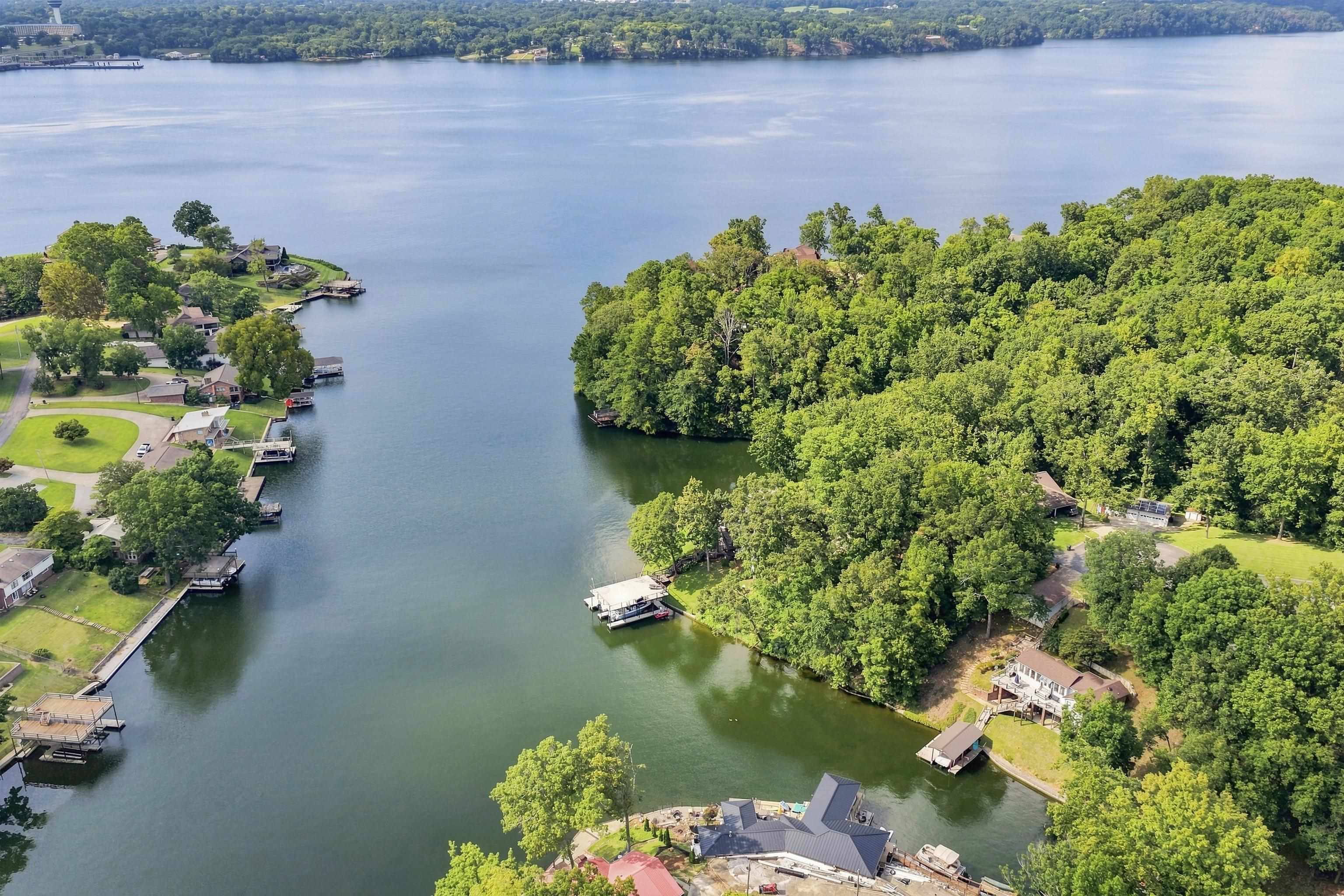 407 Lakeside Cr, Muscle Shoals, AL 35661 — photo 4