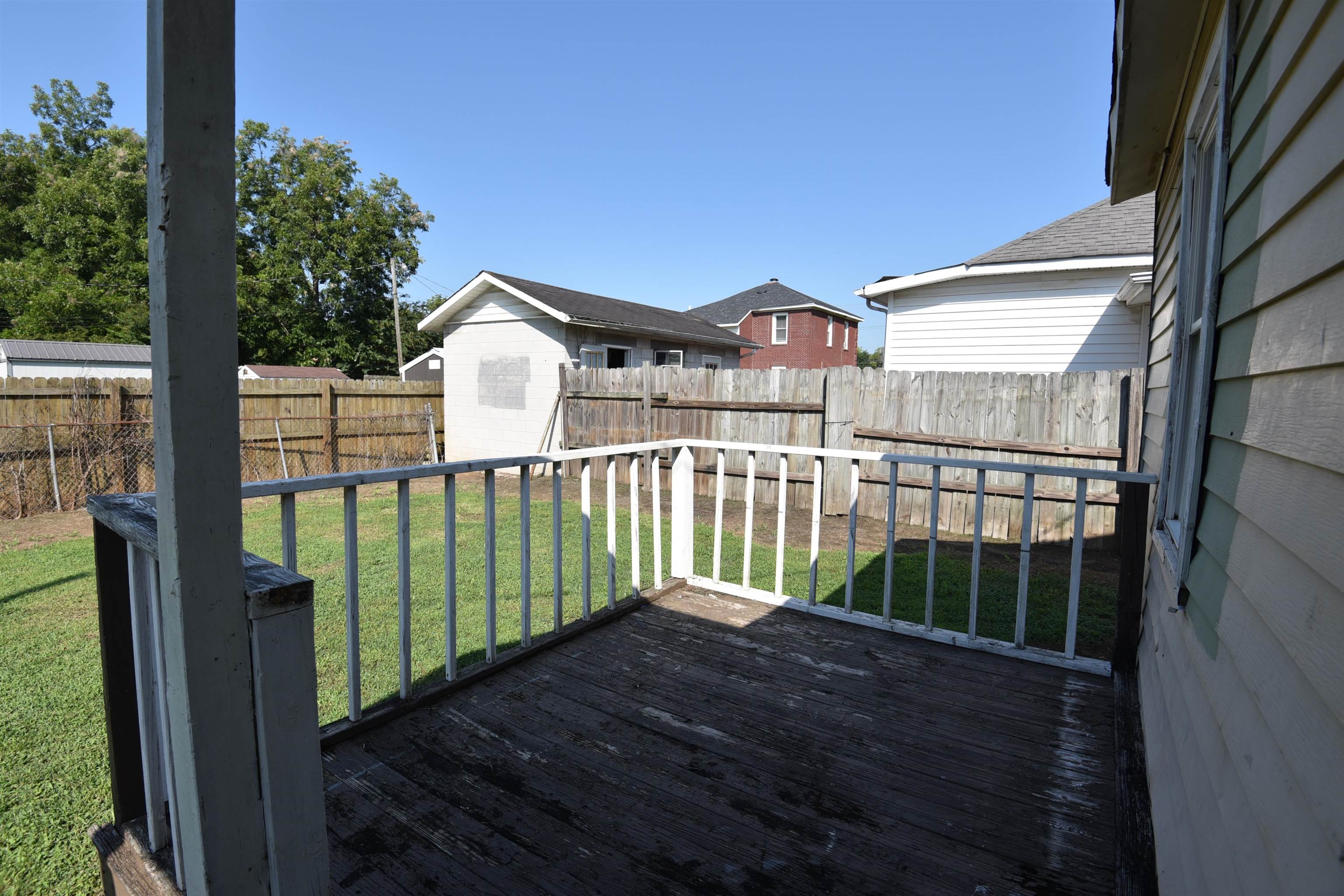 1511 E 26th St, Sheffield, AL 35660 — photo 2