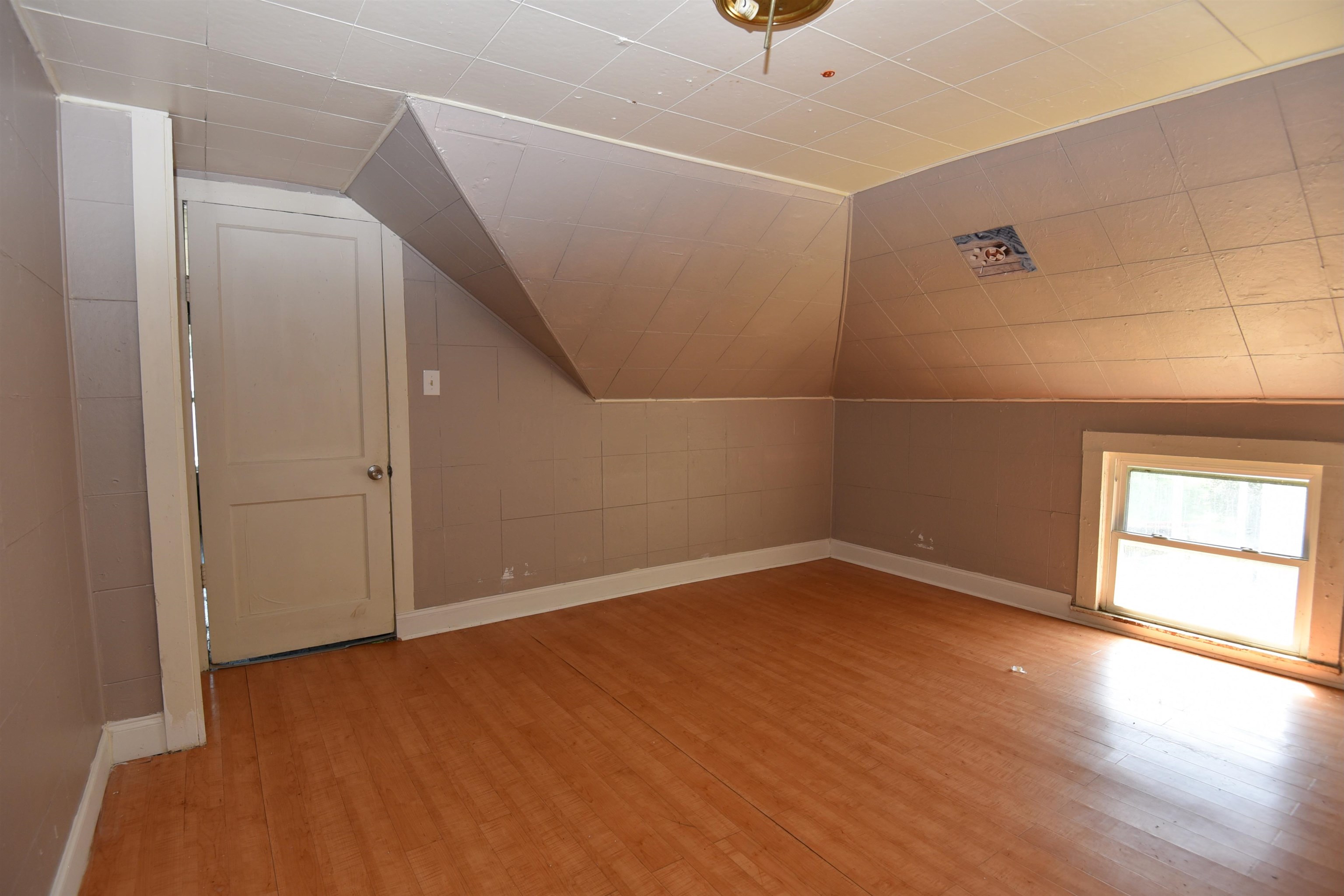 1511 E 26th St, Sheffield, AL 35660 — photo 9