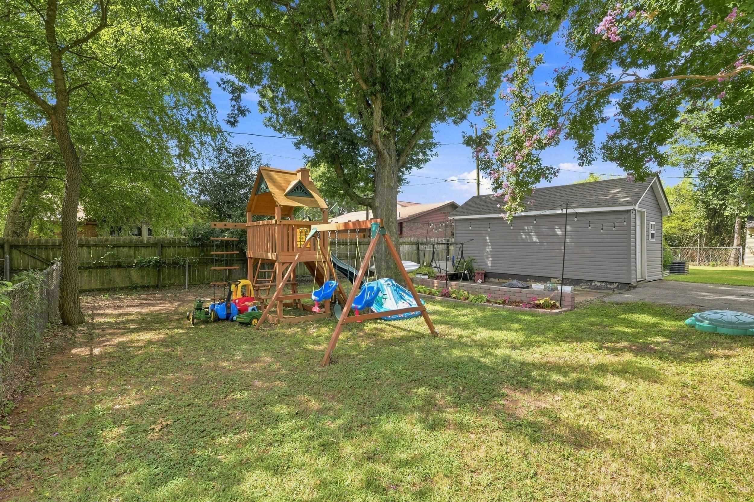 608 Florence Ave, Muscle Shoals, AL 35661 — photo 4