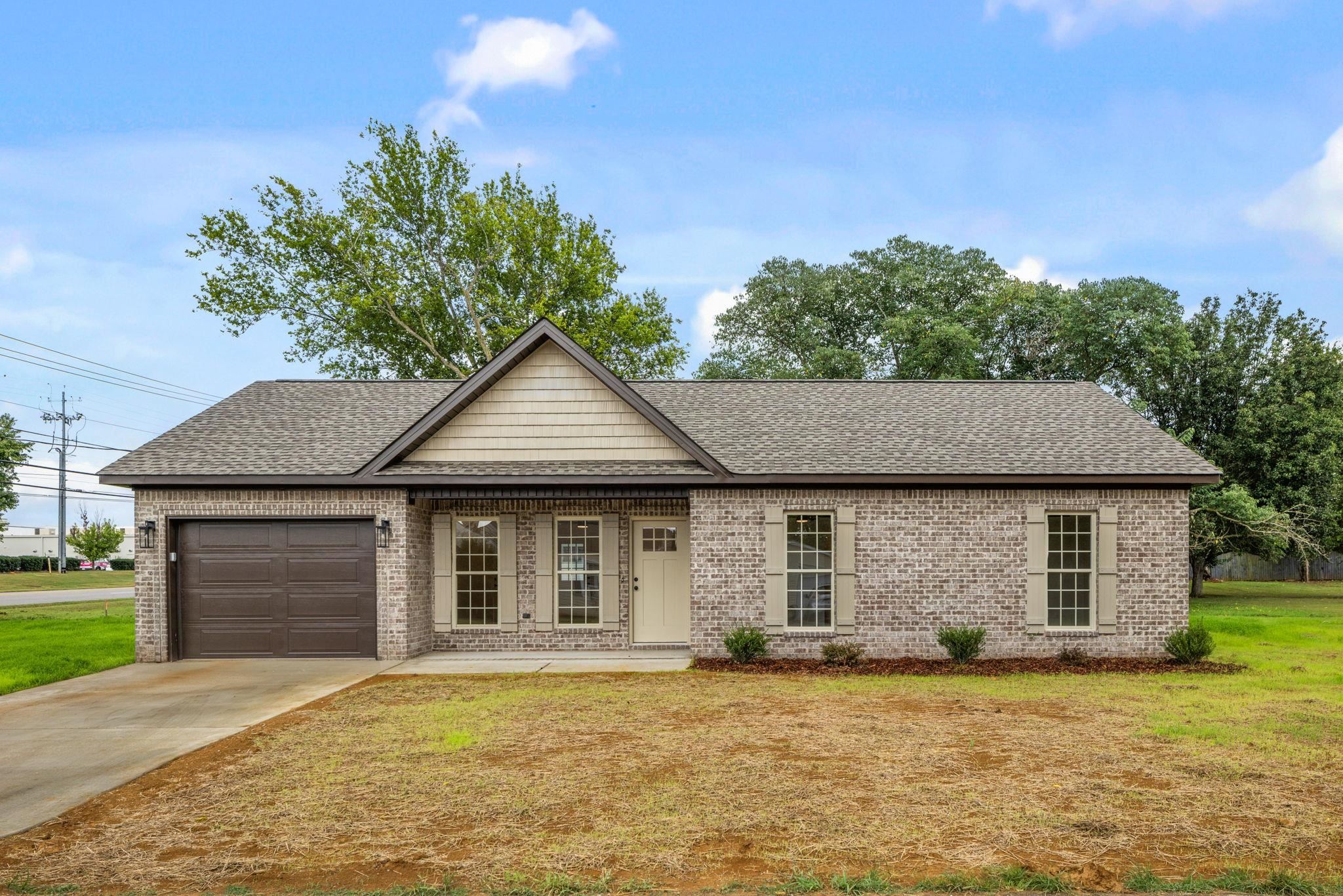 3403 Mason St, Muscle Shoals, AL 35661 — photo 1