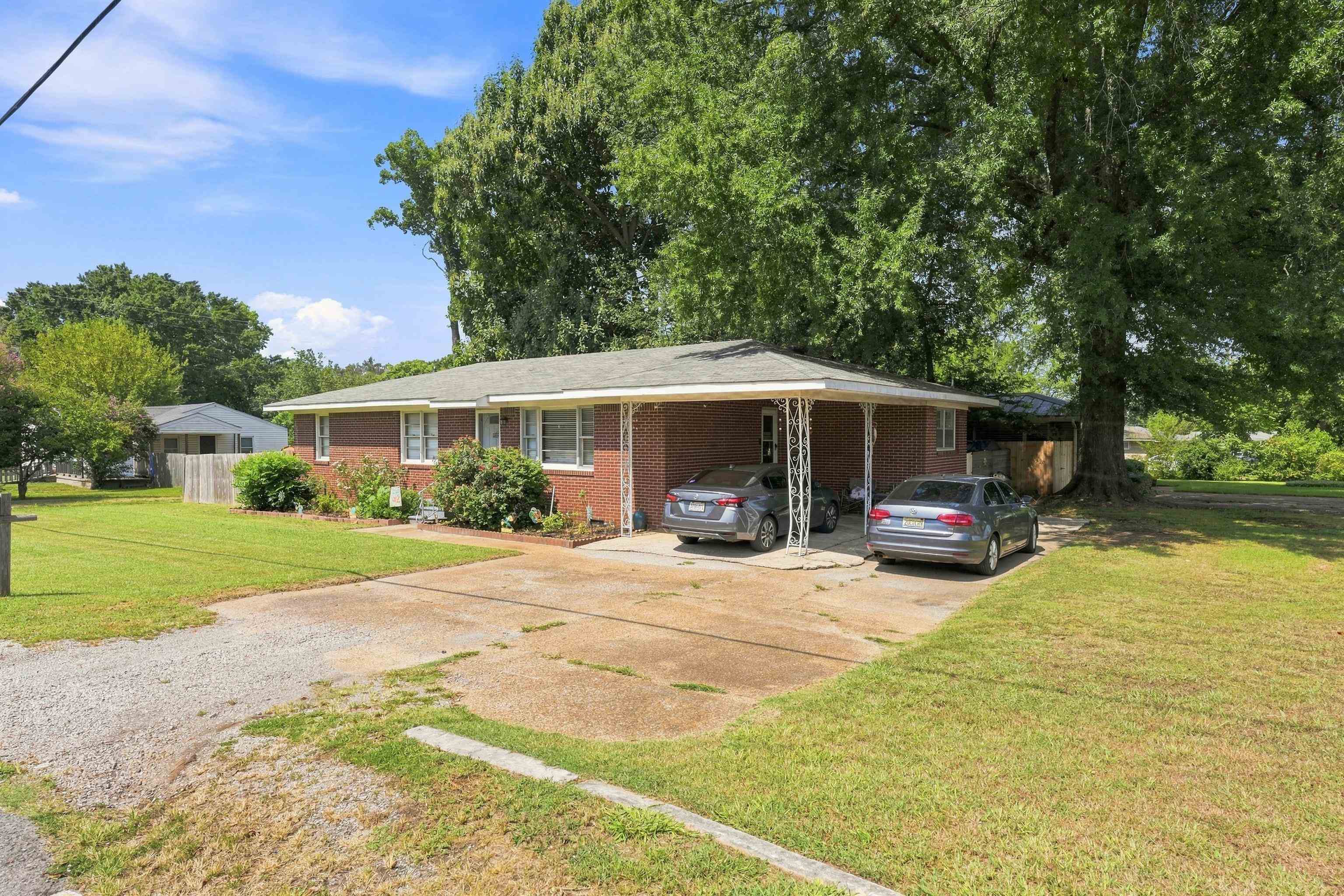 108 W Tunstall St, Tuscumbia, AL 35674 — photo 3