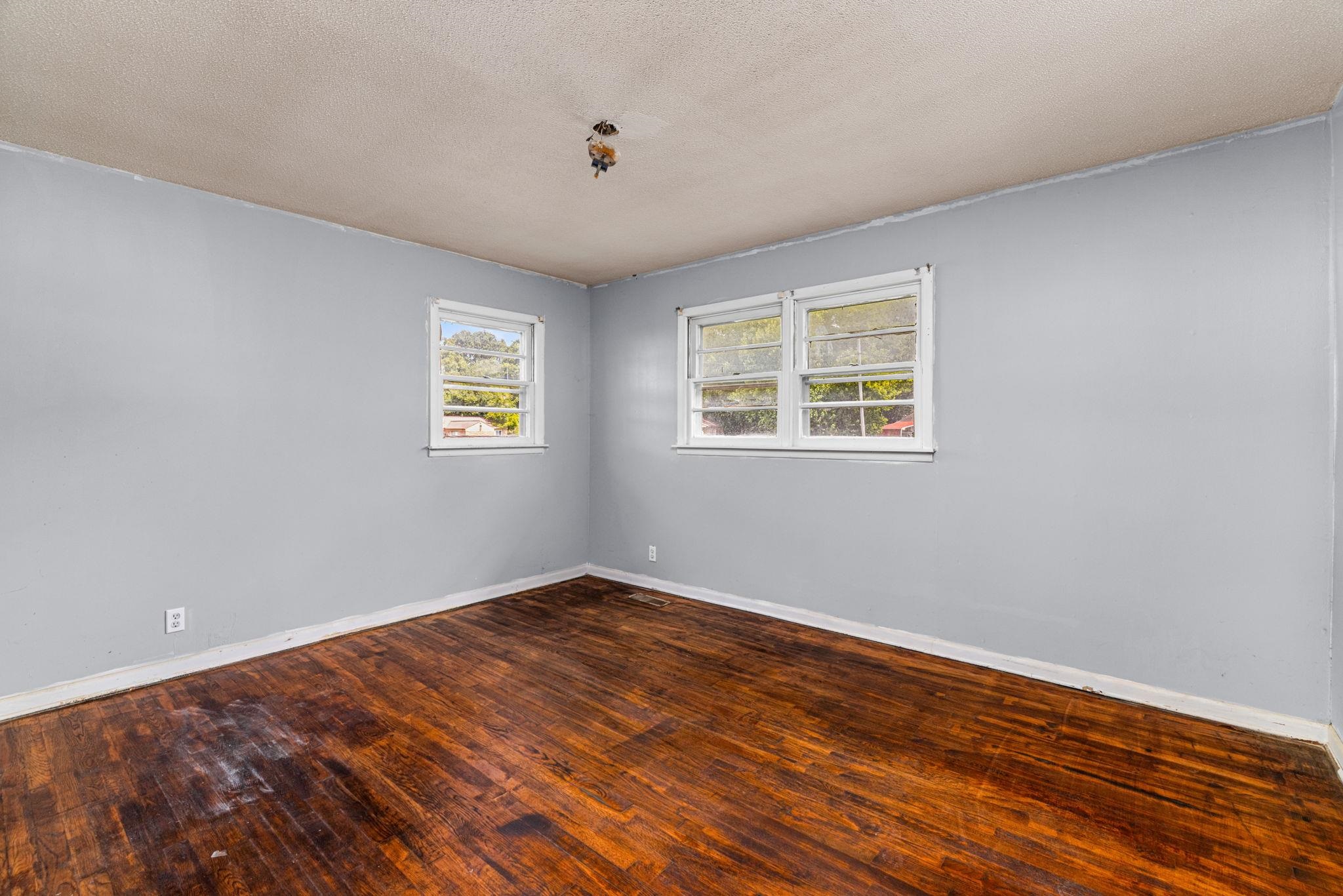 906 S Atlanta Ave, Sheffield, AL 35660 — photo 9