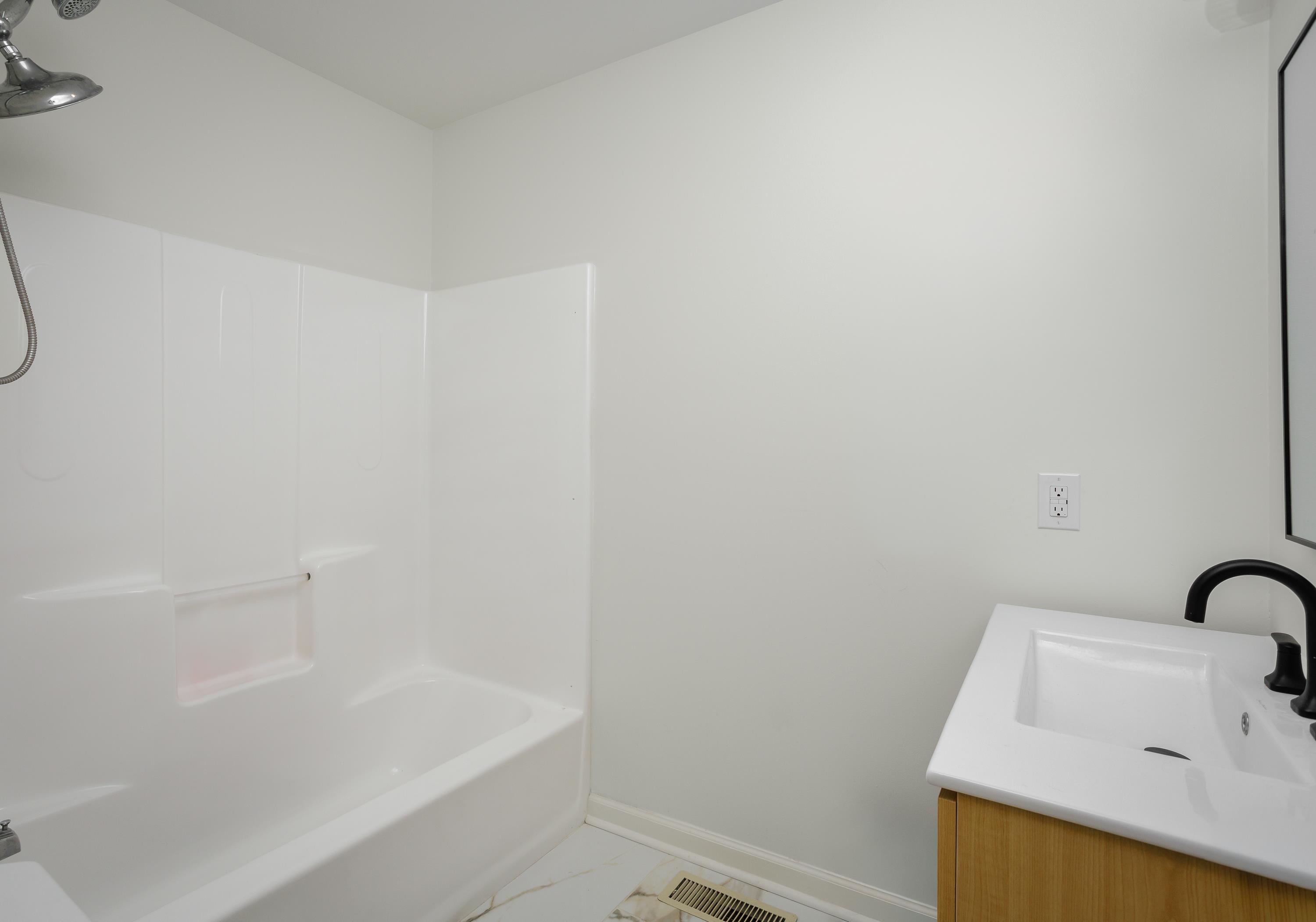 218 Government Blvd, Muscle Shoals, AL 35661 — photo 12