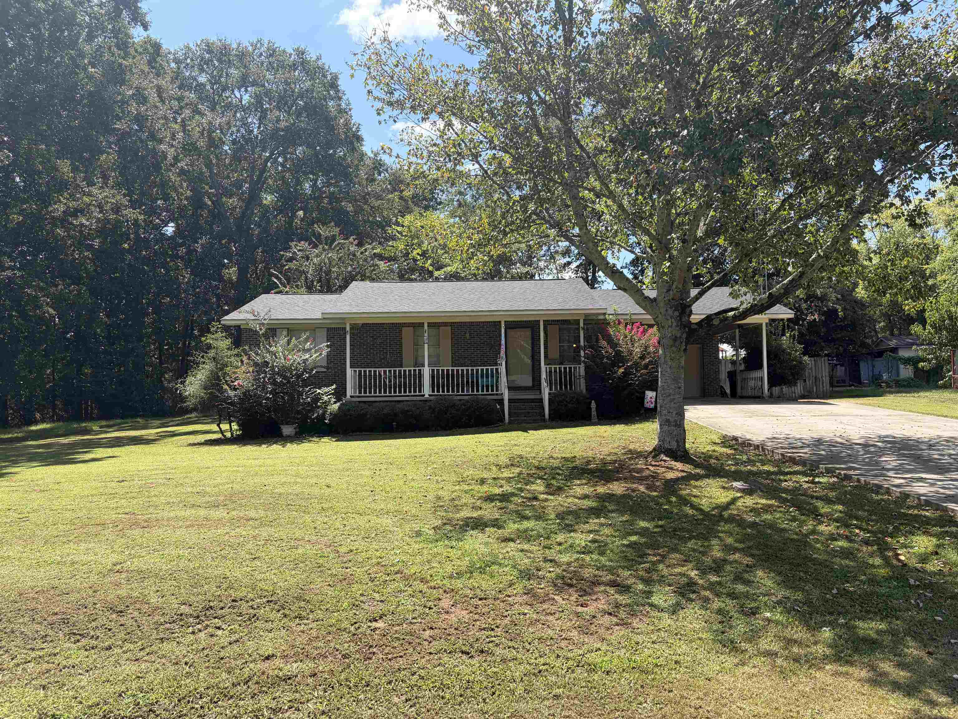 122 Franklin Estates Dr