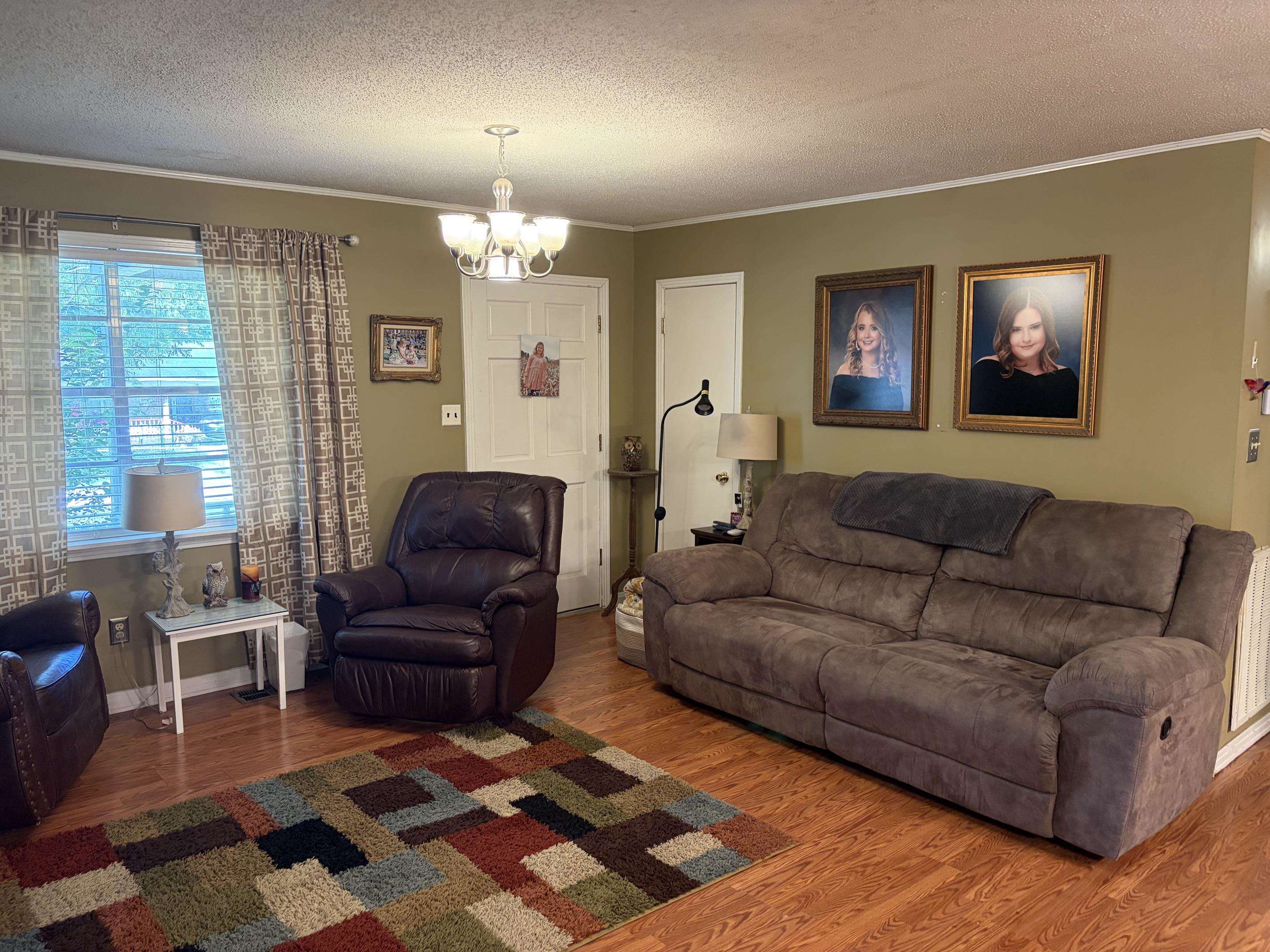 122 Franklin Estates Dr