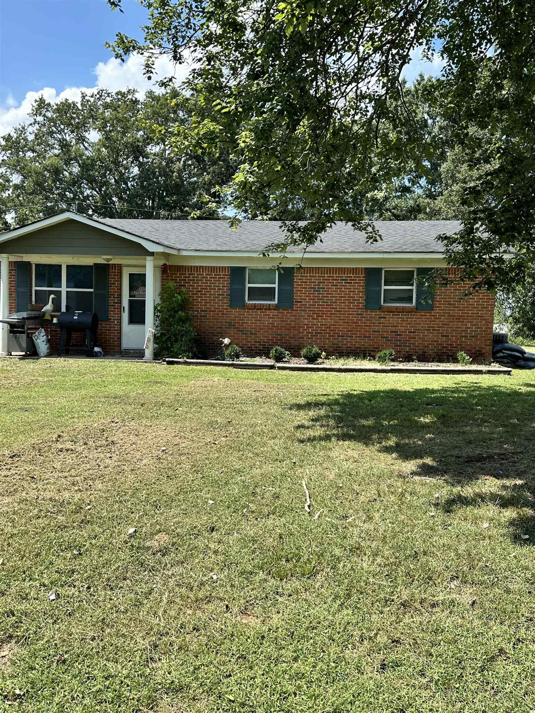 309 Gay St, Moulton, AL 35650 — photo 2