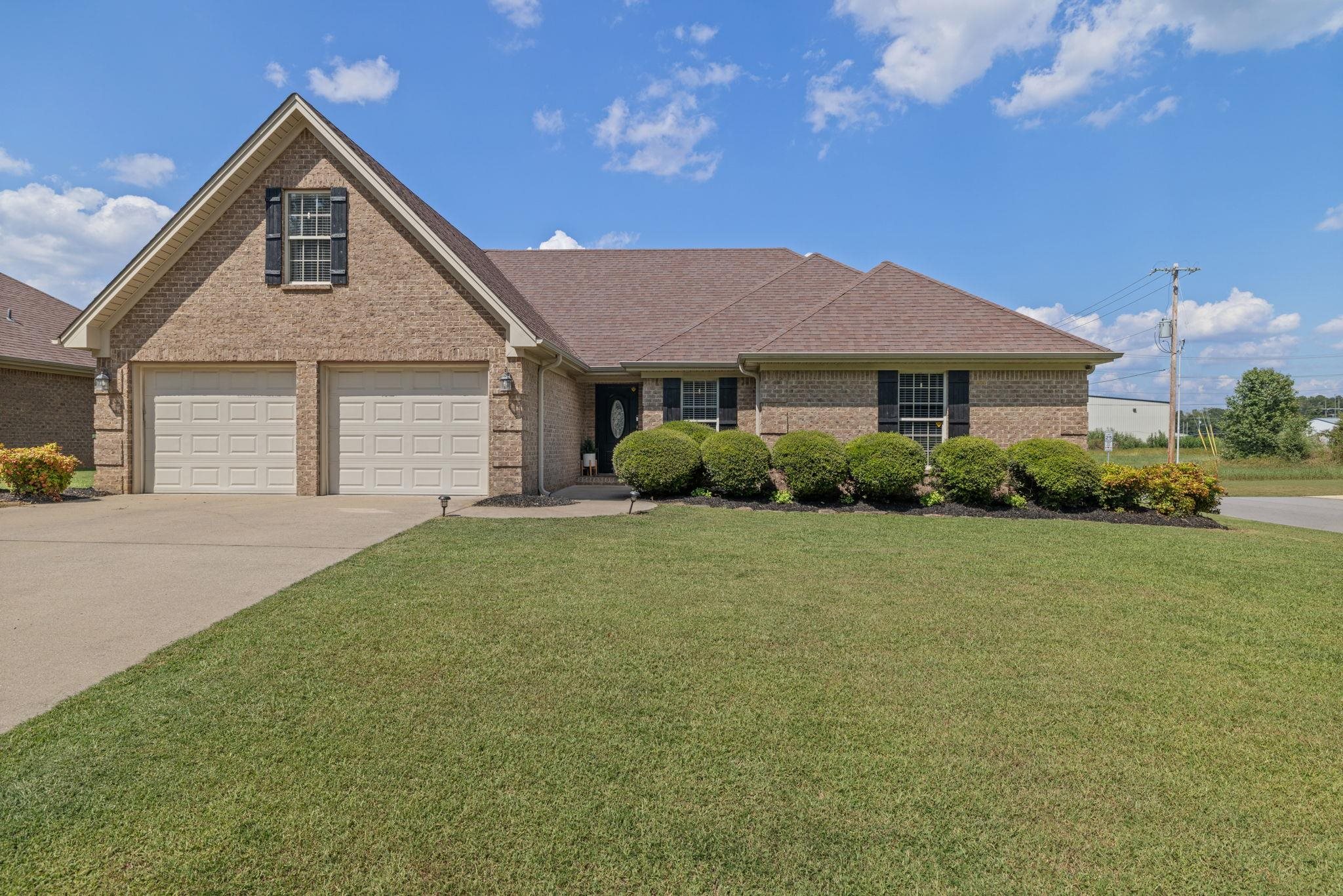 2021 Rosedale St, Muscle Shoals, AL 35661 — photo 1