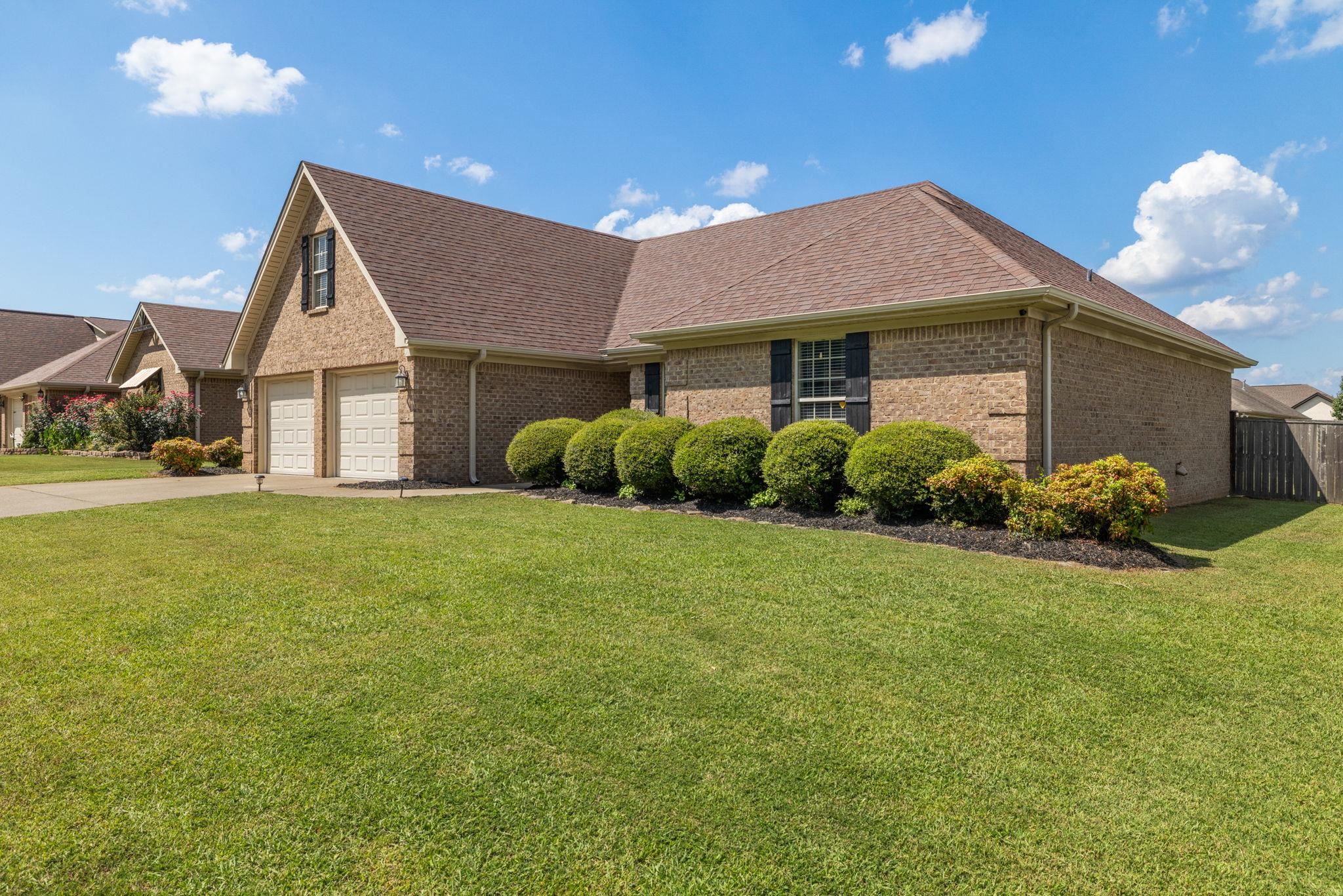 2021 Rosedale St, Muscle Shoals, AL 35661 — photo 2