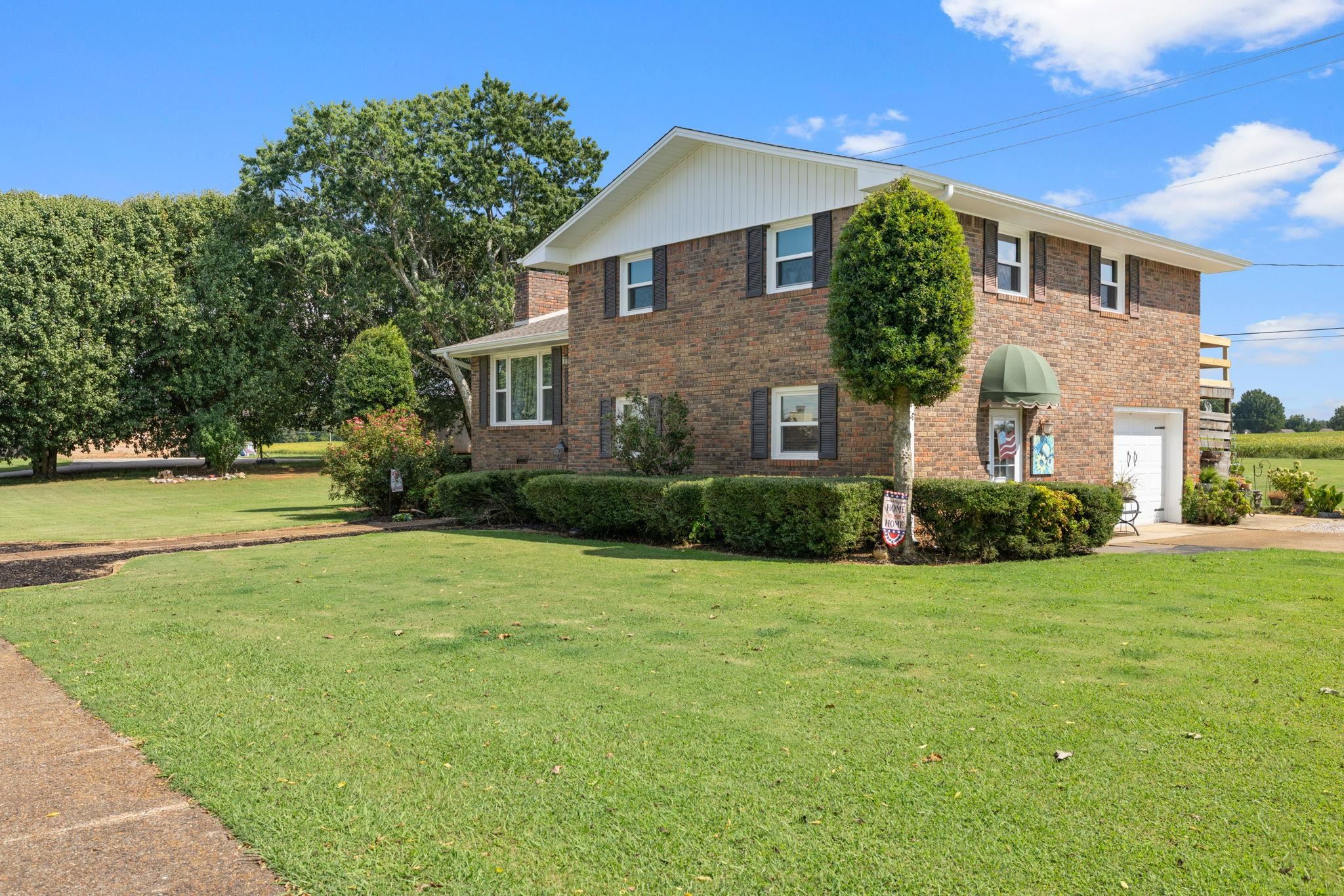 300 Monroe Ave, Muscle Shoals, AL 35661 — photo 2