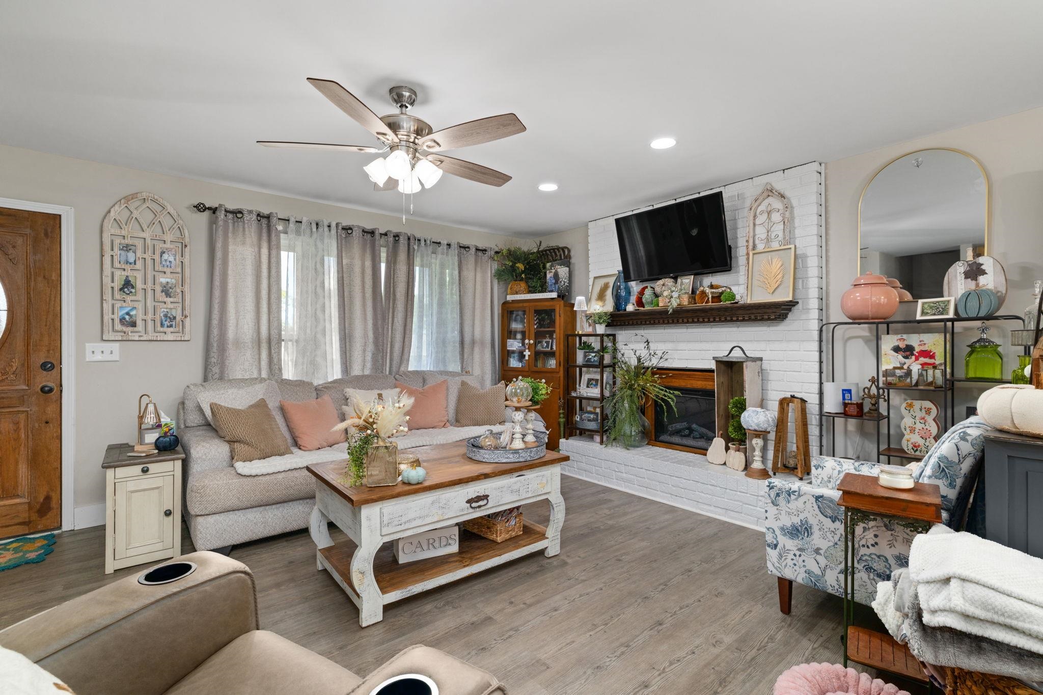 300 Monroe Ave, Muscle Shoals, AL 35661 — photo 7