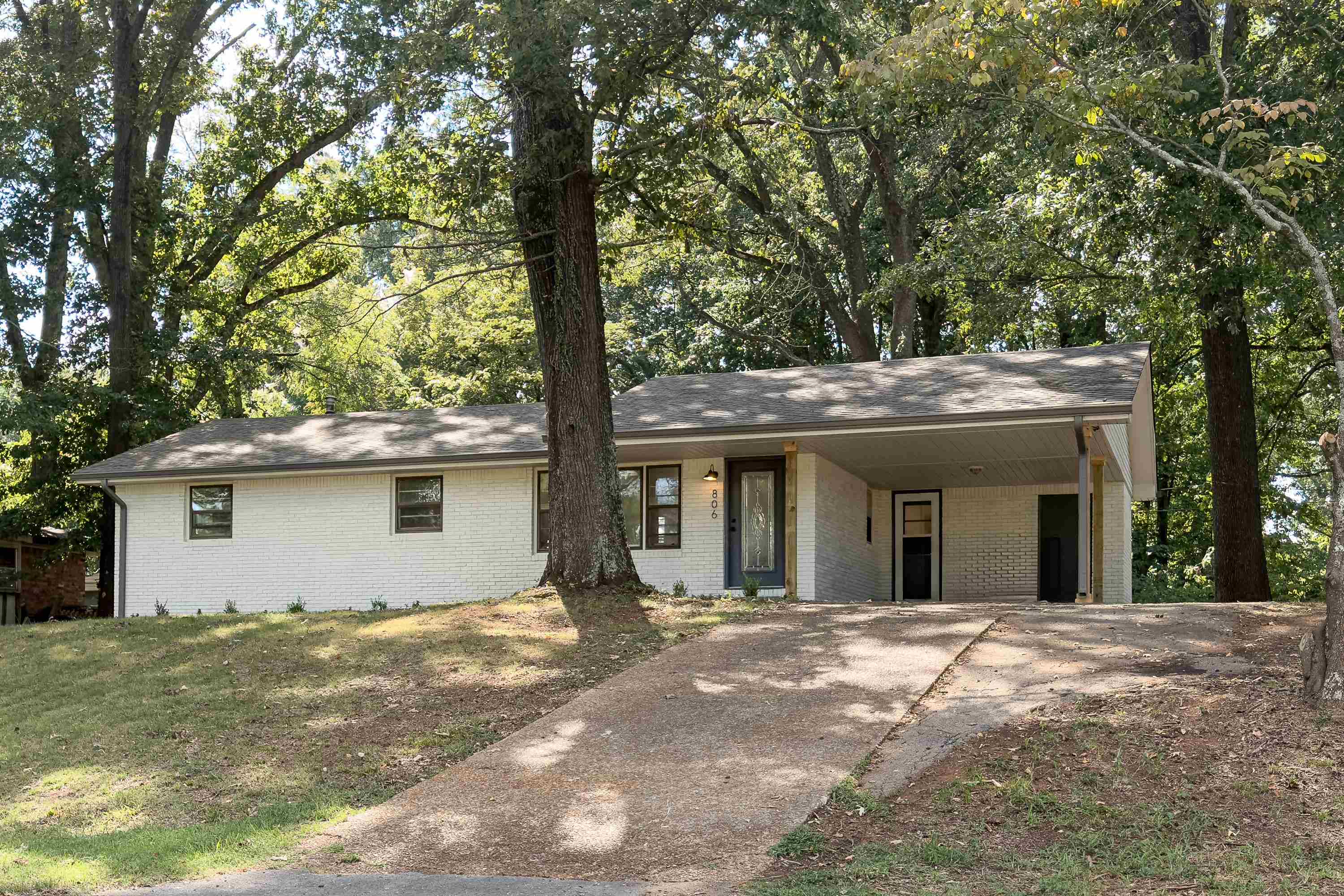 806 Harding Ave, Muscle Shoals, AL 35661 — photo 2