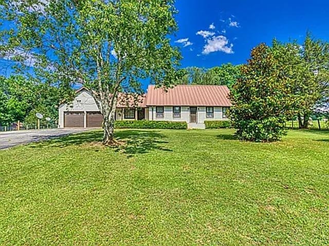 13070 Frankfort Rd, Tuscumbia, AL 35674 — photo 1
