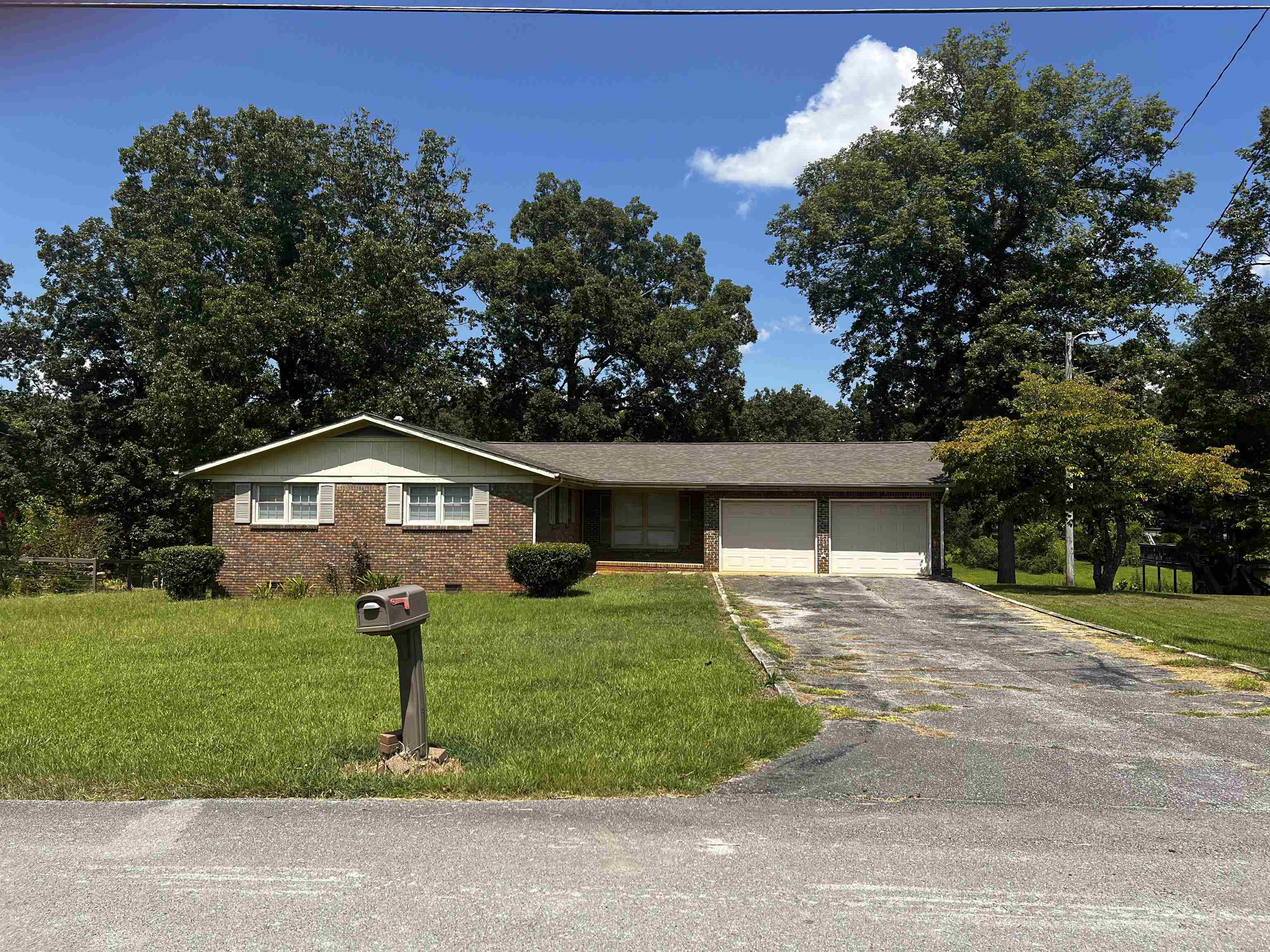 1235 Sheffield Cir, Russellville, AL 35654 — photo 1