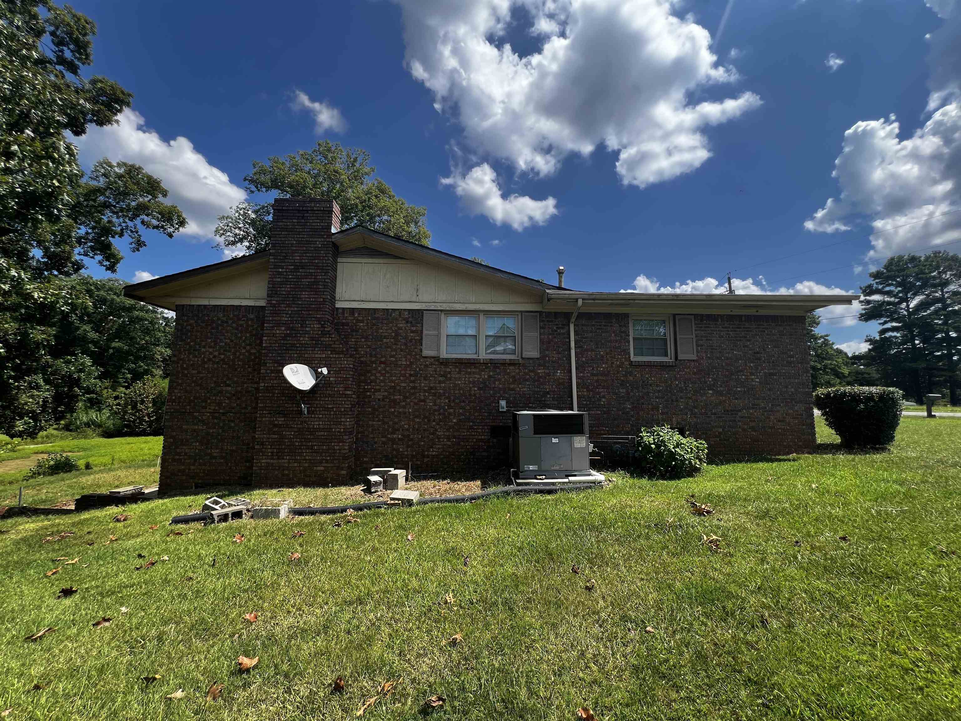 1235 Sheffield Cir, Russellville, AL 35654 — photo 3