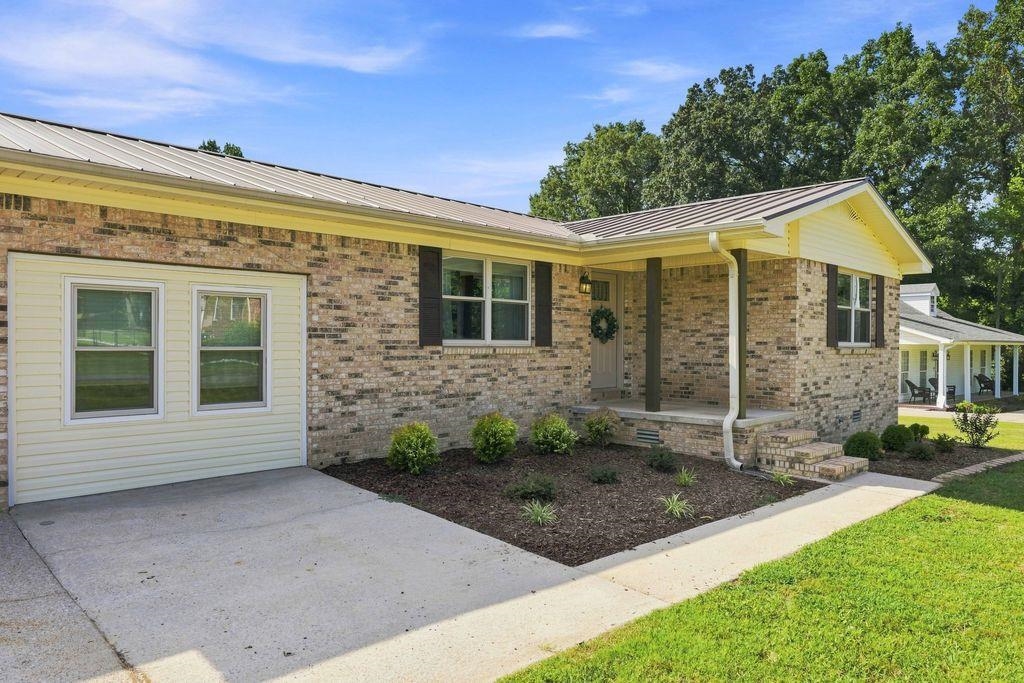 2115 Killough Dr, Tuscumbia, AL 35674 — photo 3