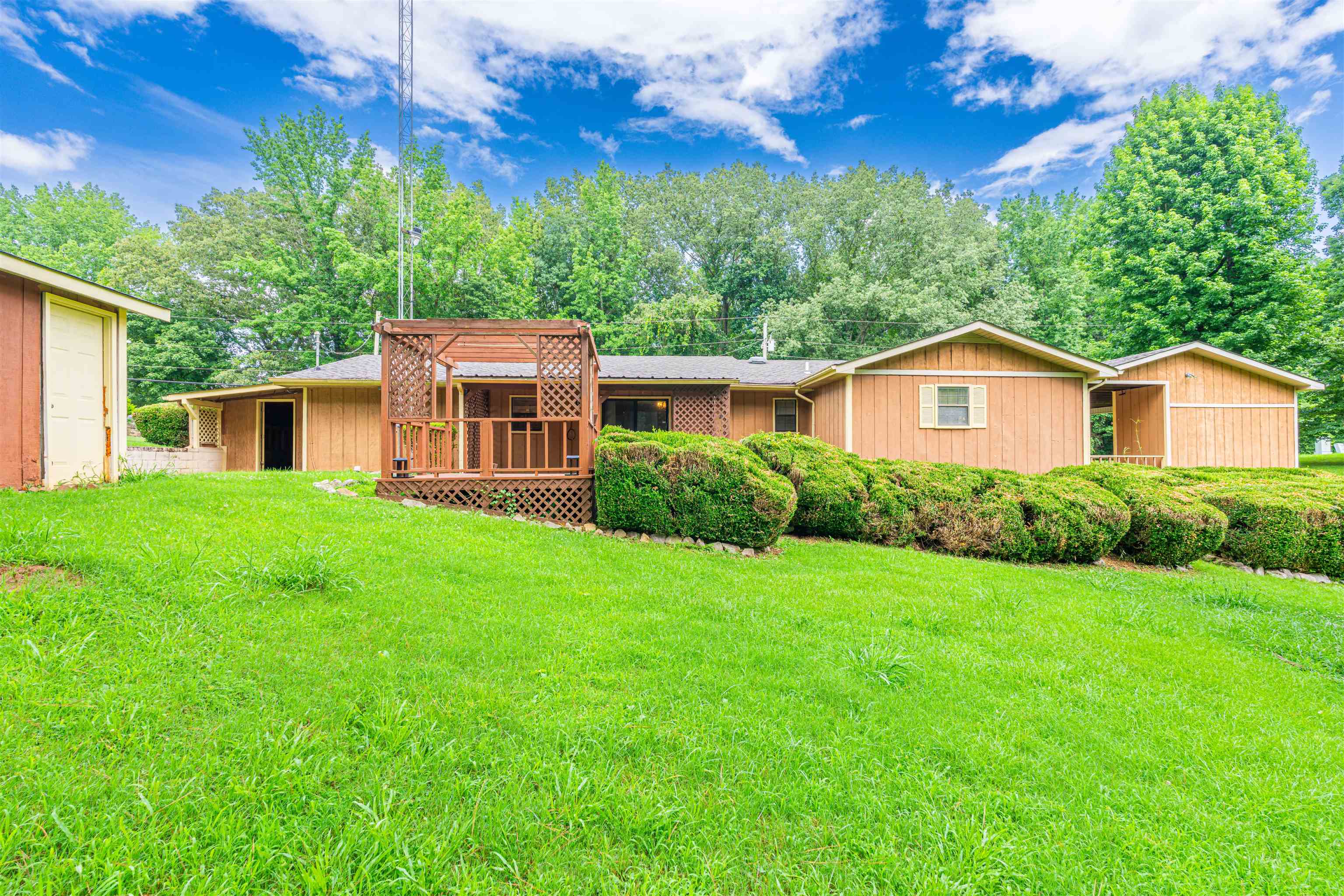 1705 Keller Quarry Rd, Tuscumbia, AL 35674 — photo 3