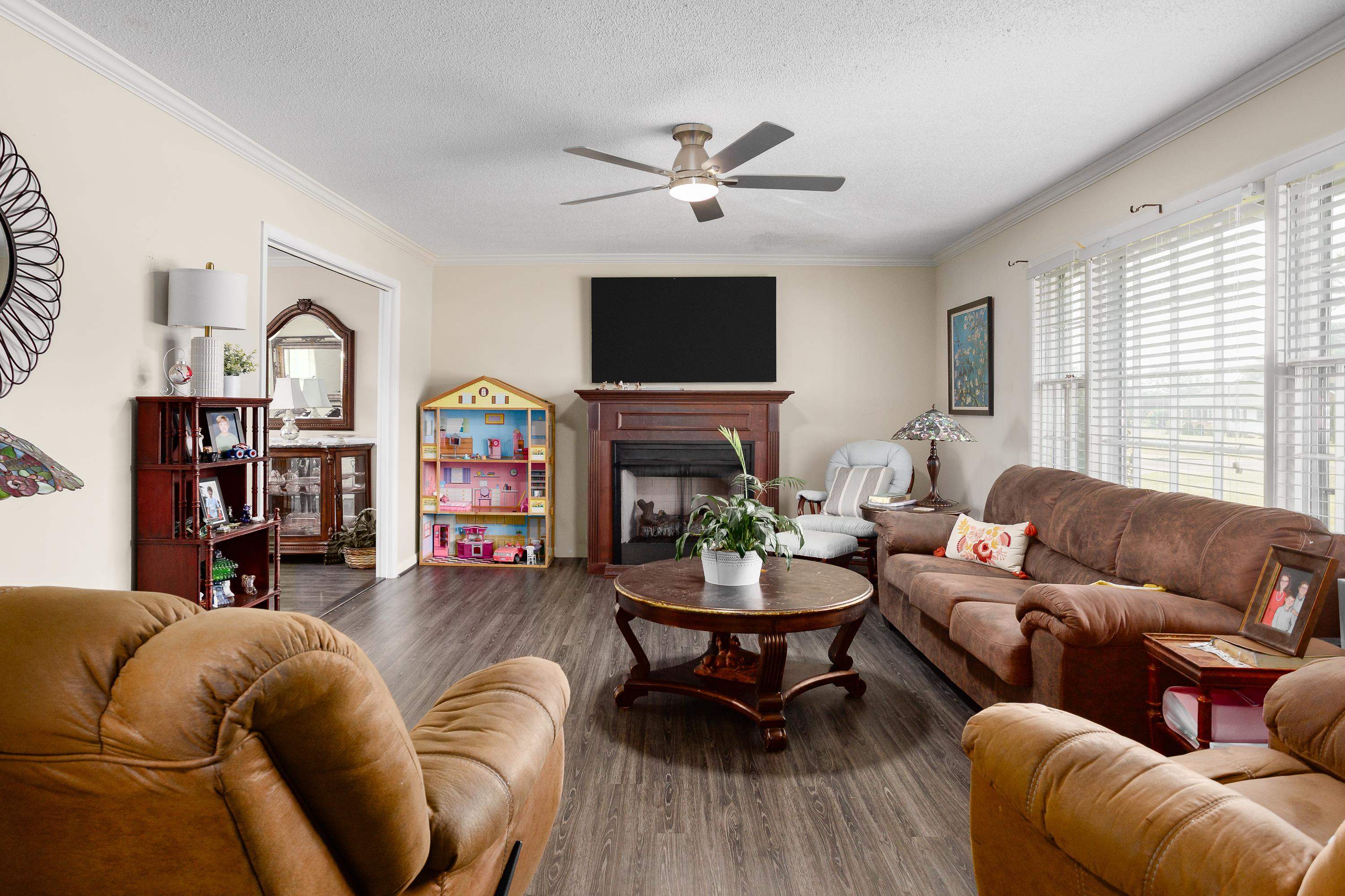 303 Laurel St, Tuscumbia, AL 35674 — photo 11