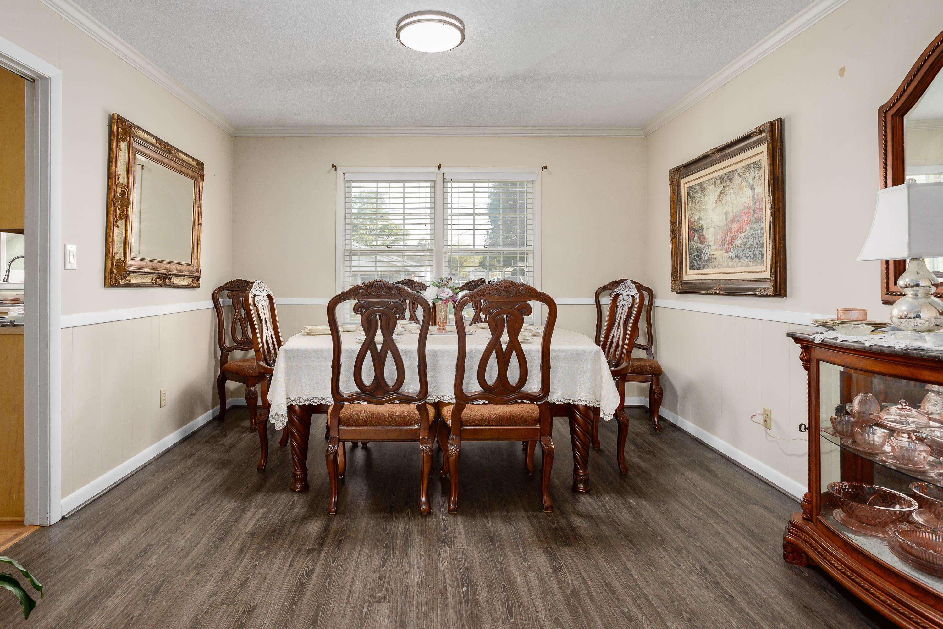 303 Laurel St, Tuscumbia, AL 35674 — photo 9